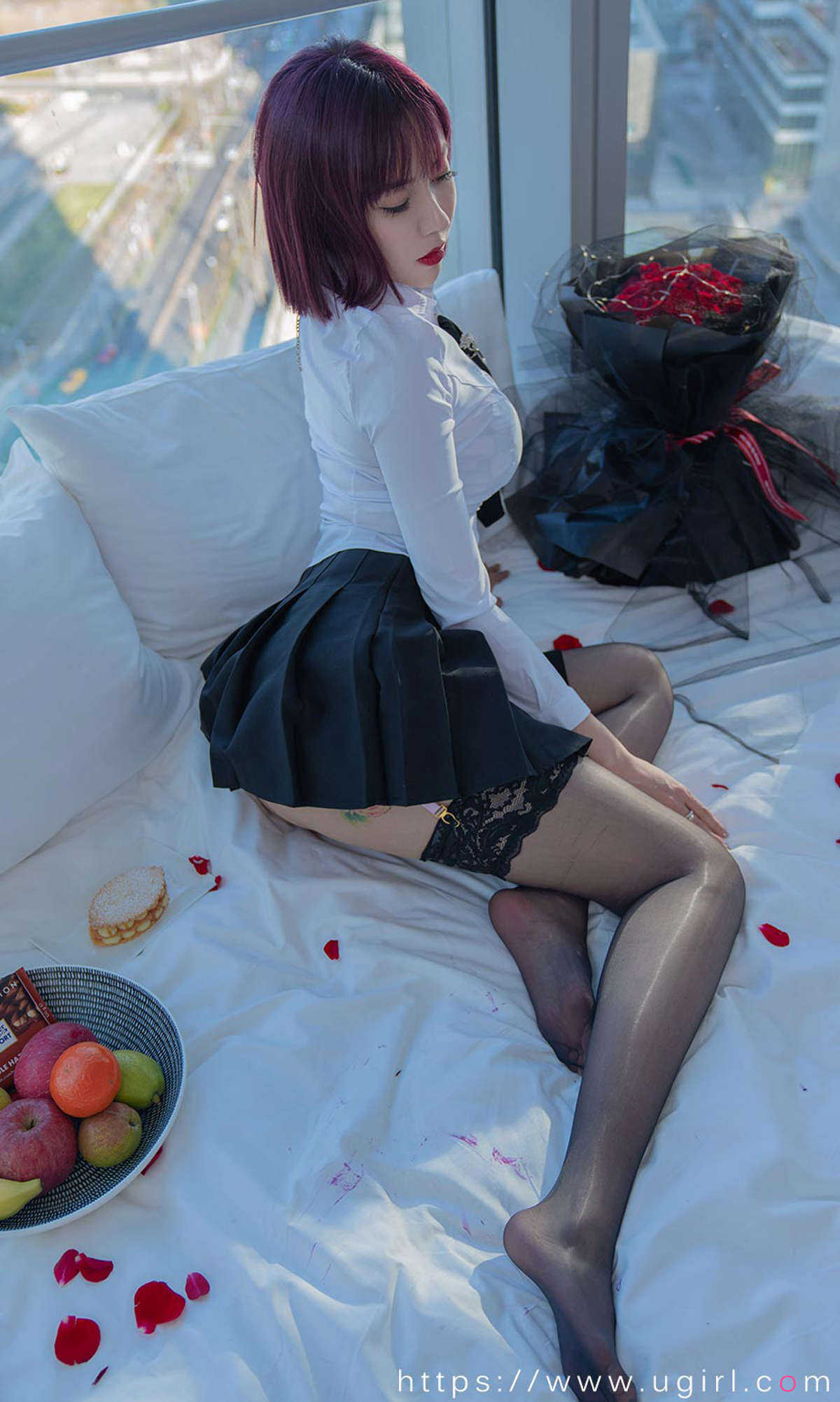 Ugirls爱尤物 NO.2320 果儿Victoria 衬衫之下插图1