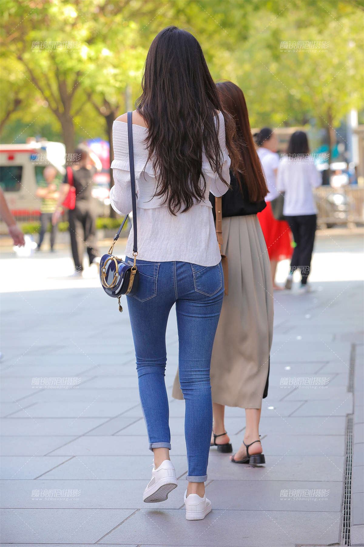 图片[2]-特色紧牛-日更街拍