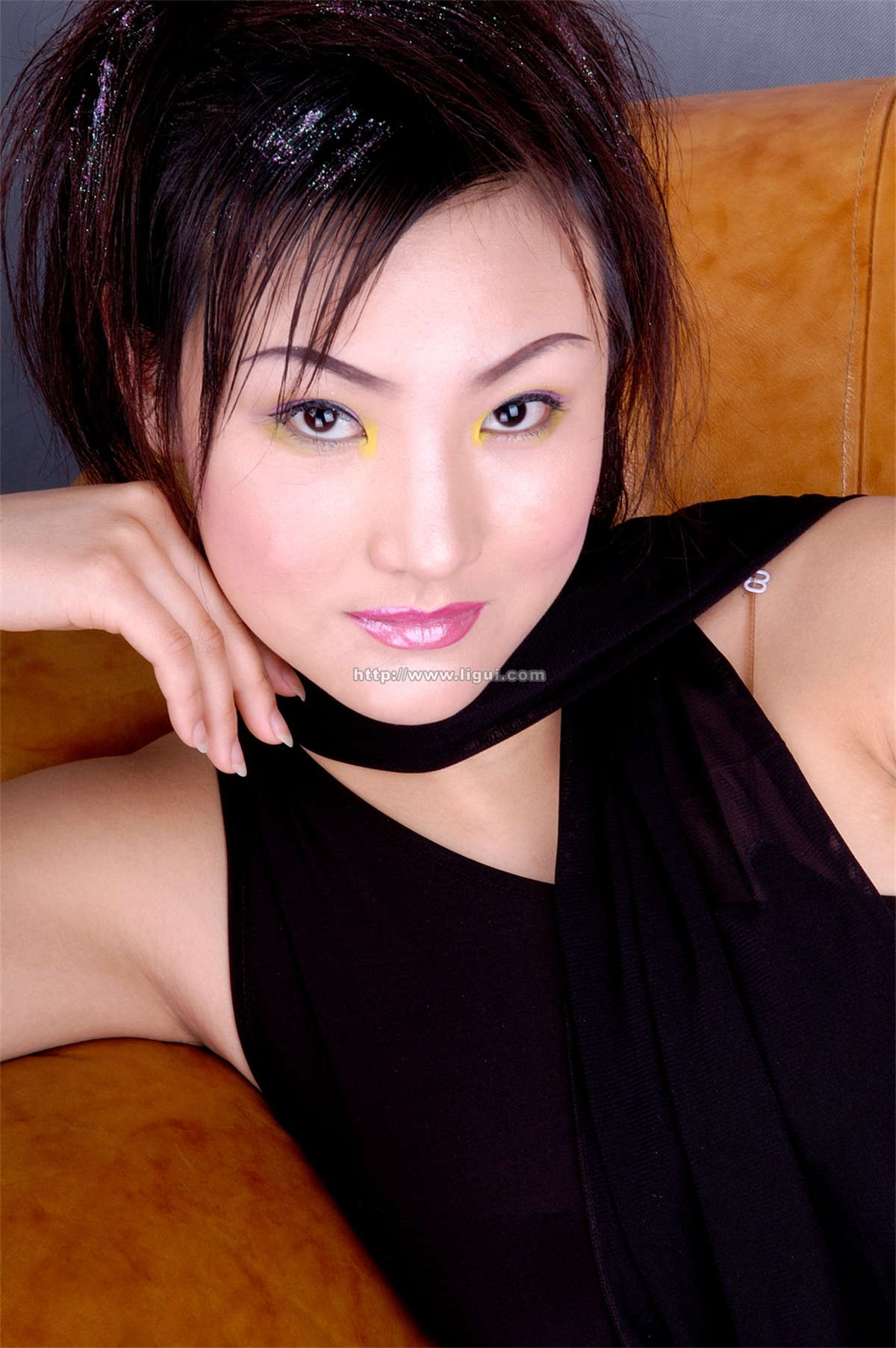 Ligui丽柜 2004-6-24-日更街拍