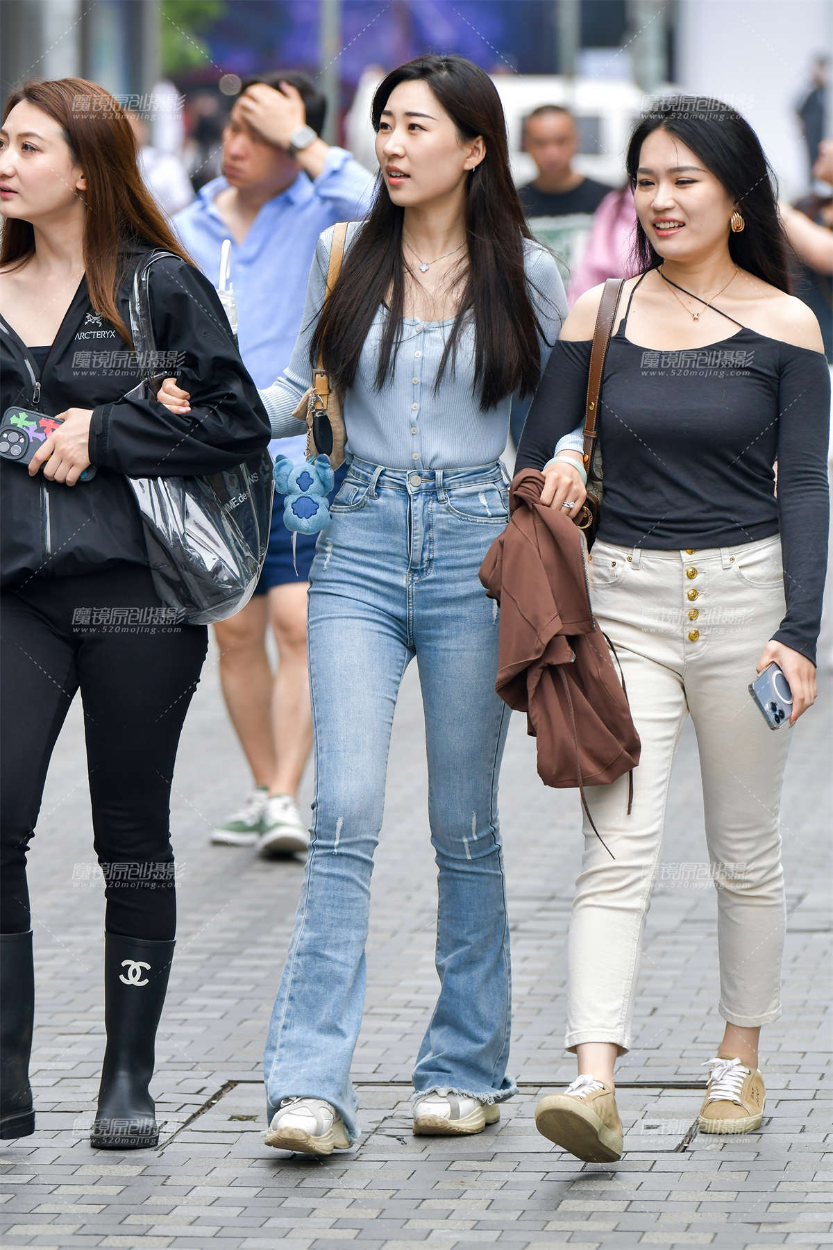 图片[2]-★逛街牛仔裤美女-日更街拍