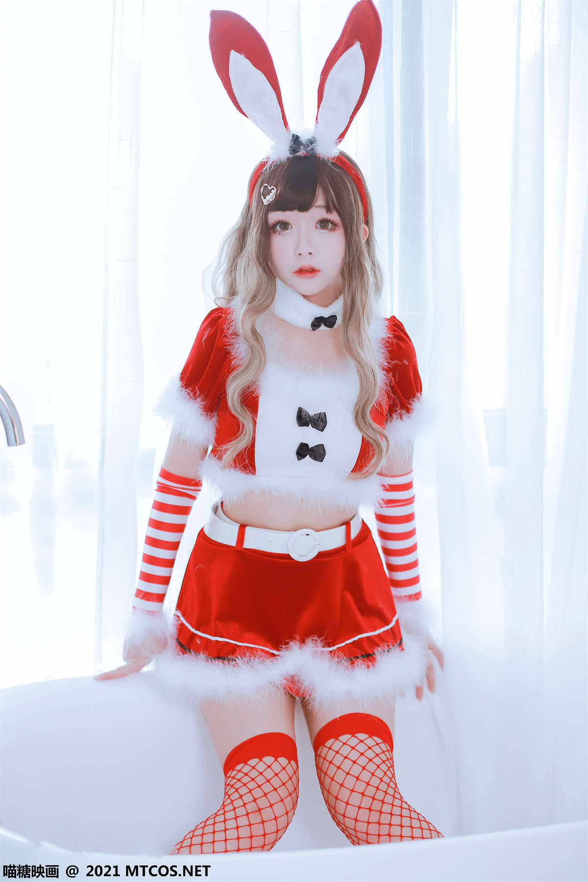 图片[2]-喵糖映画 VOL.389 红色兔子-日更街拍
