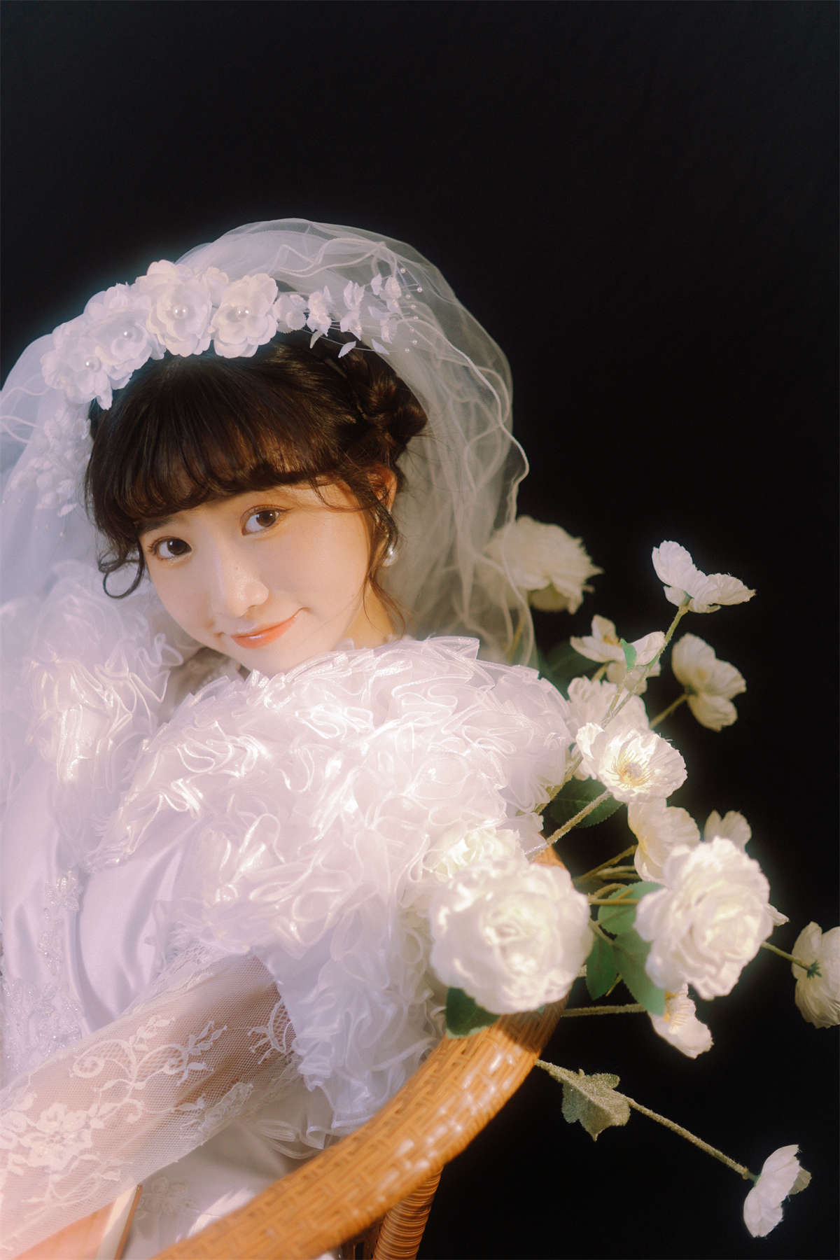 YITUYU艺图语 2022.10.09 幻彩白纱 蓝胖子-插图1