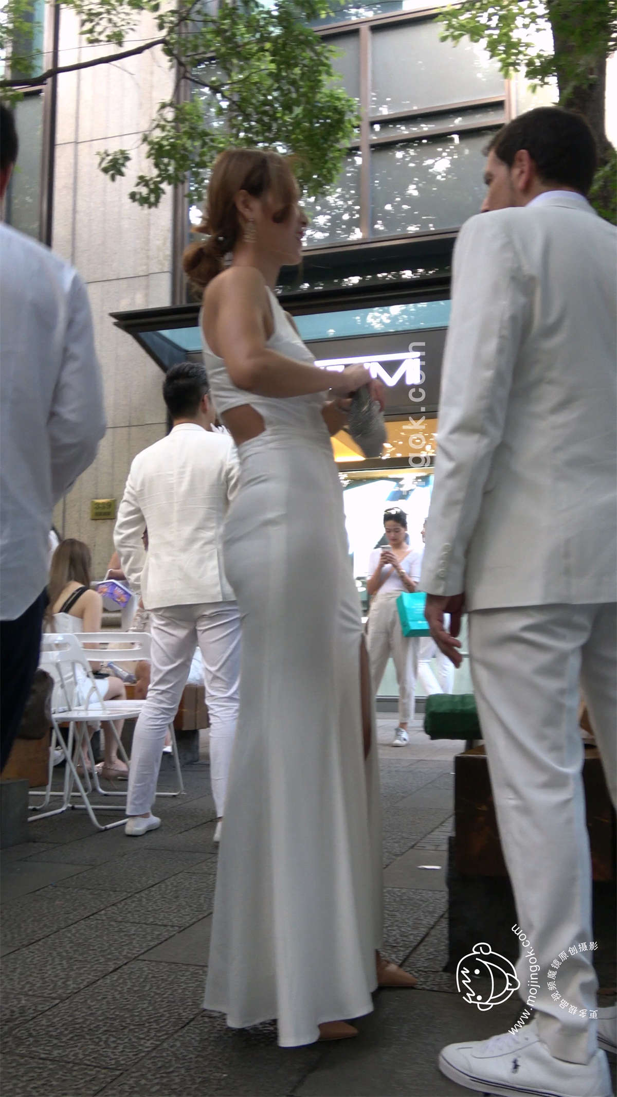 图片[2]-婉约大方长裙丰臀颜值甜美女神-日更街拍