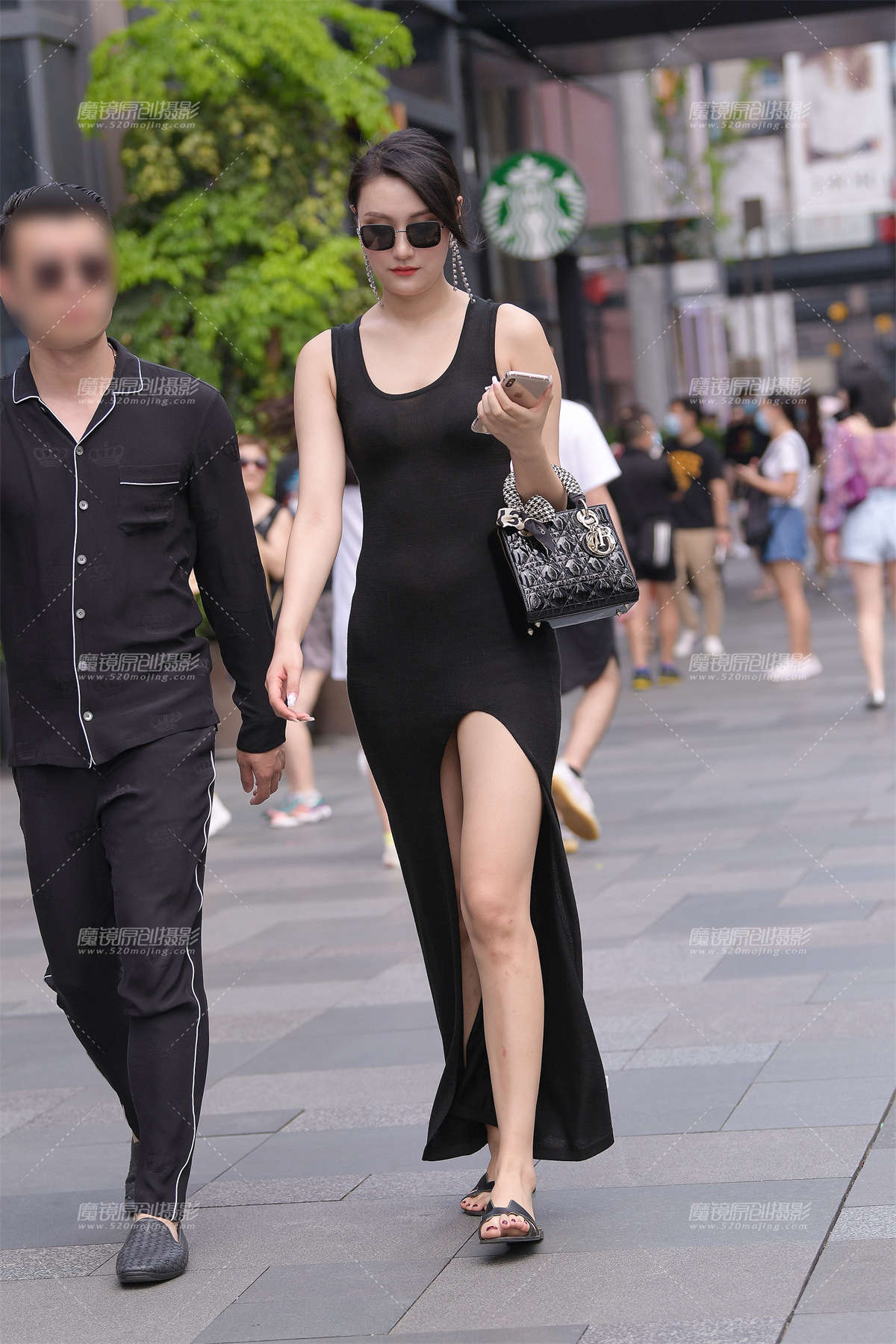 韵味的开叉长裙-日更街拍