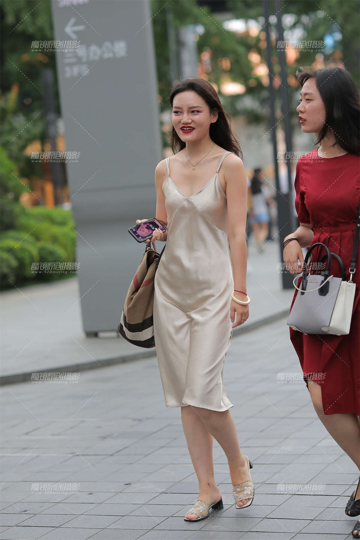 【凯恩赛贴】丝裙__-日更街拍