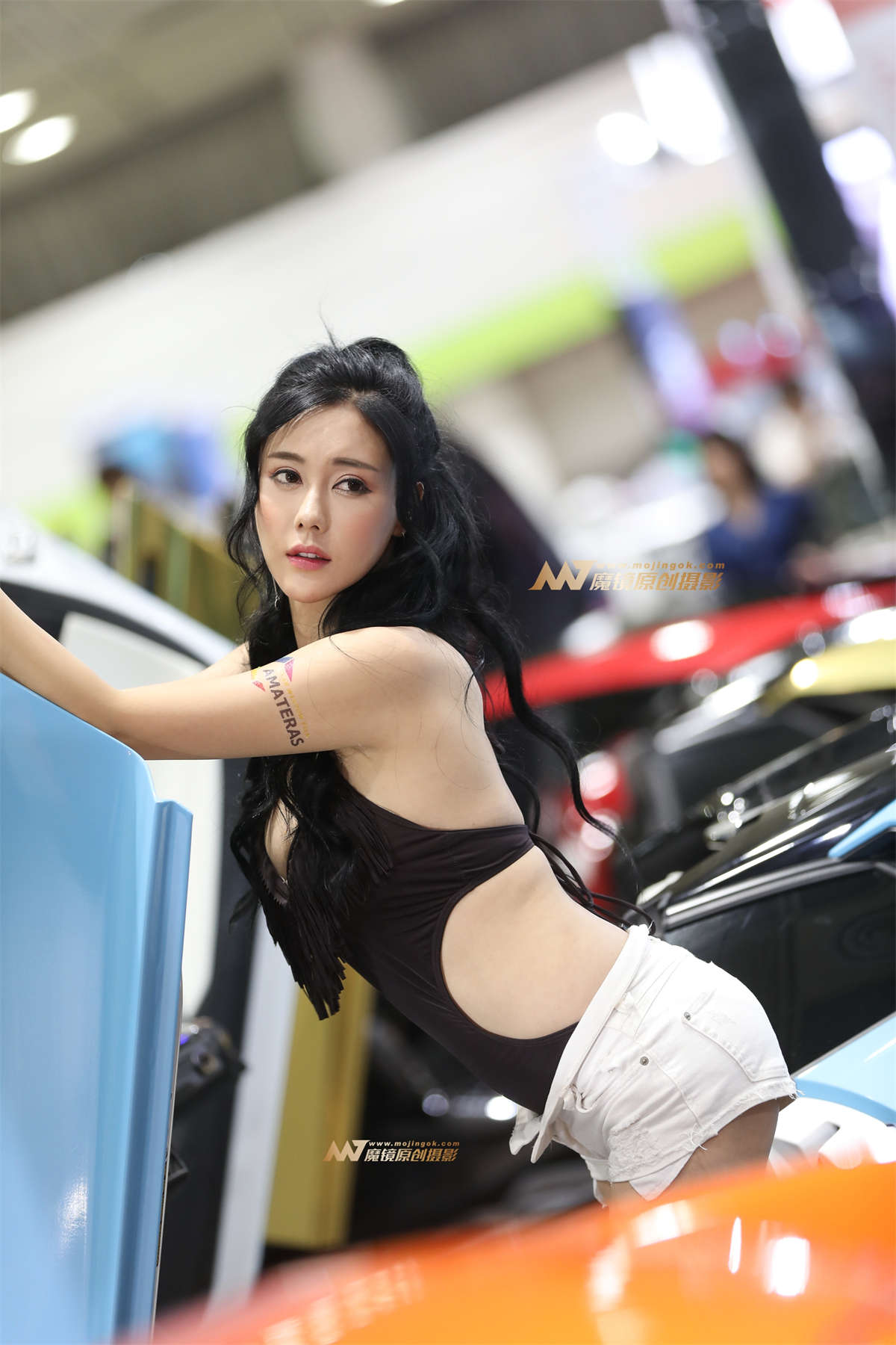 图片[2]-[辉辉赛贴-韩国改装车展]性感魅力女神-日更街拍