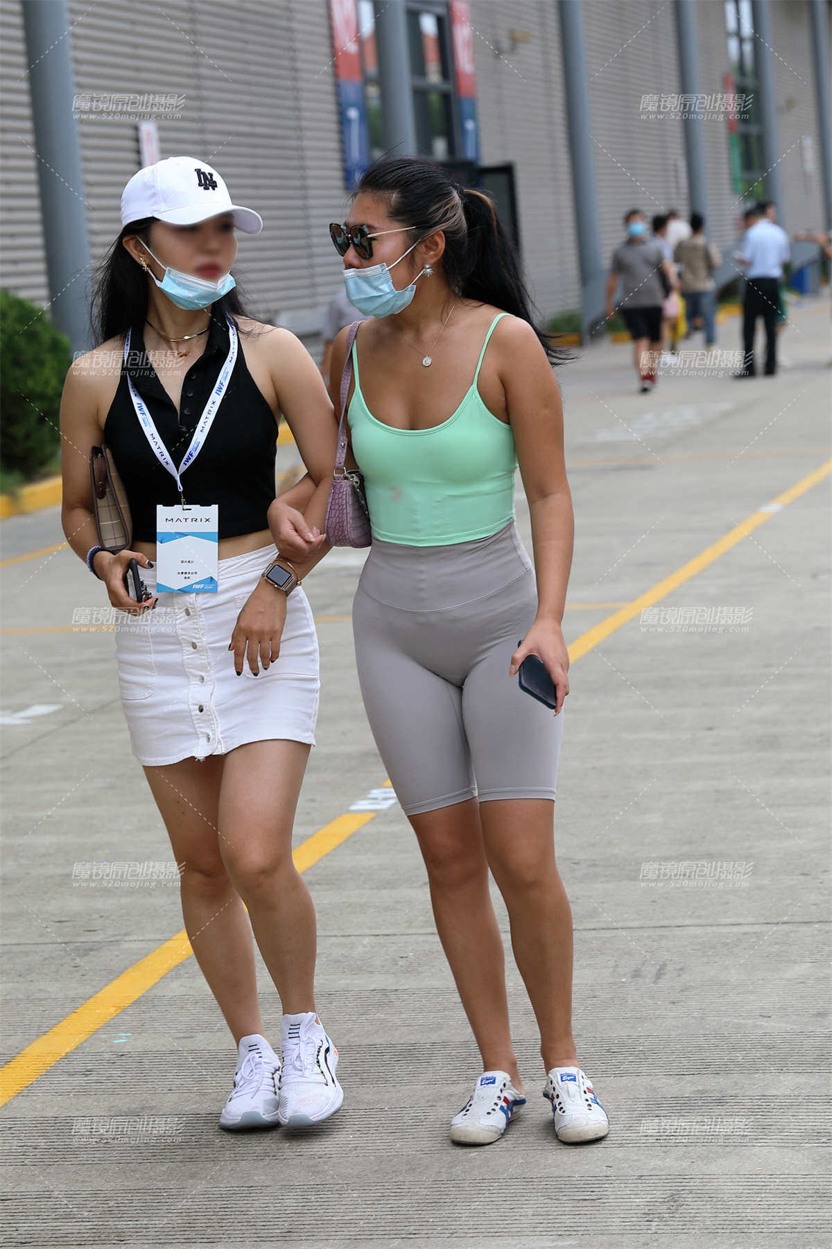 图片[2]-【欧阳赛贴】紧身短裤-日更街拍