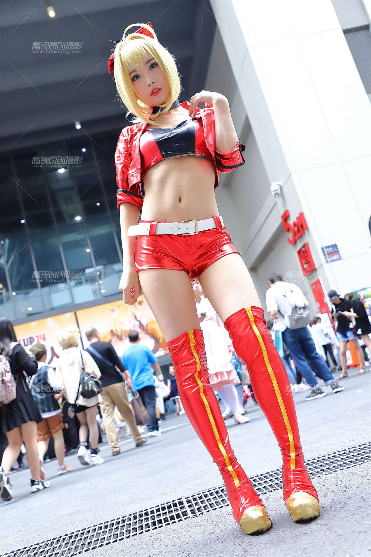 红衣赛车coser-日更街拍