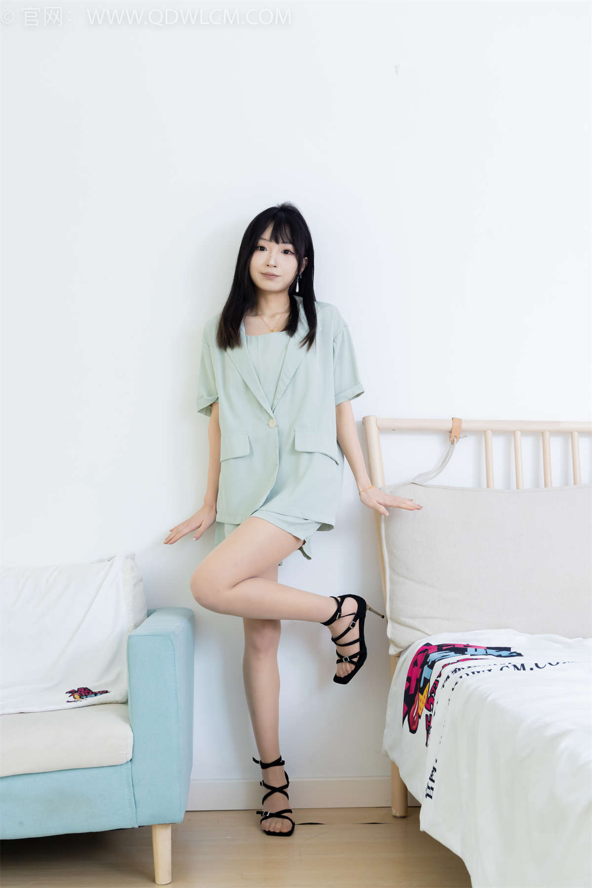 图片[2]-物恋传媒 NO.2217 嘟嘟-正午阳光-日更街拍