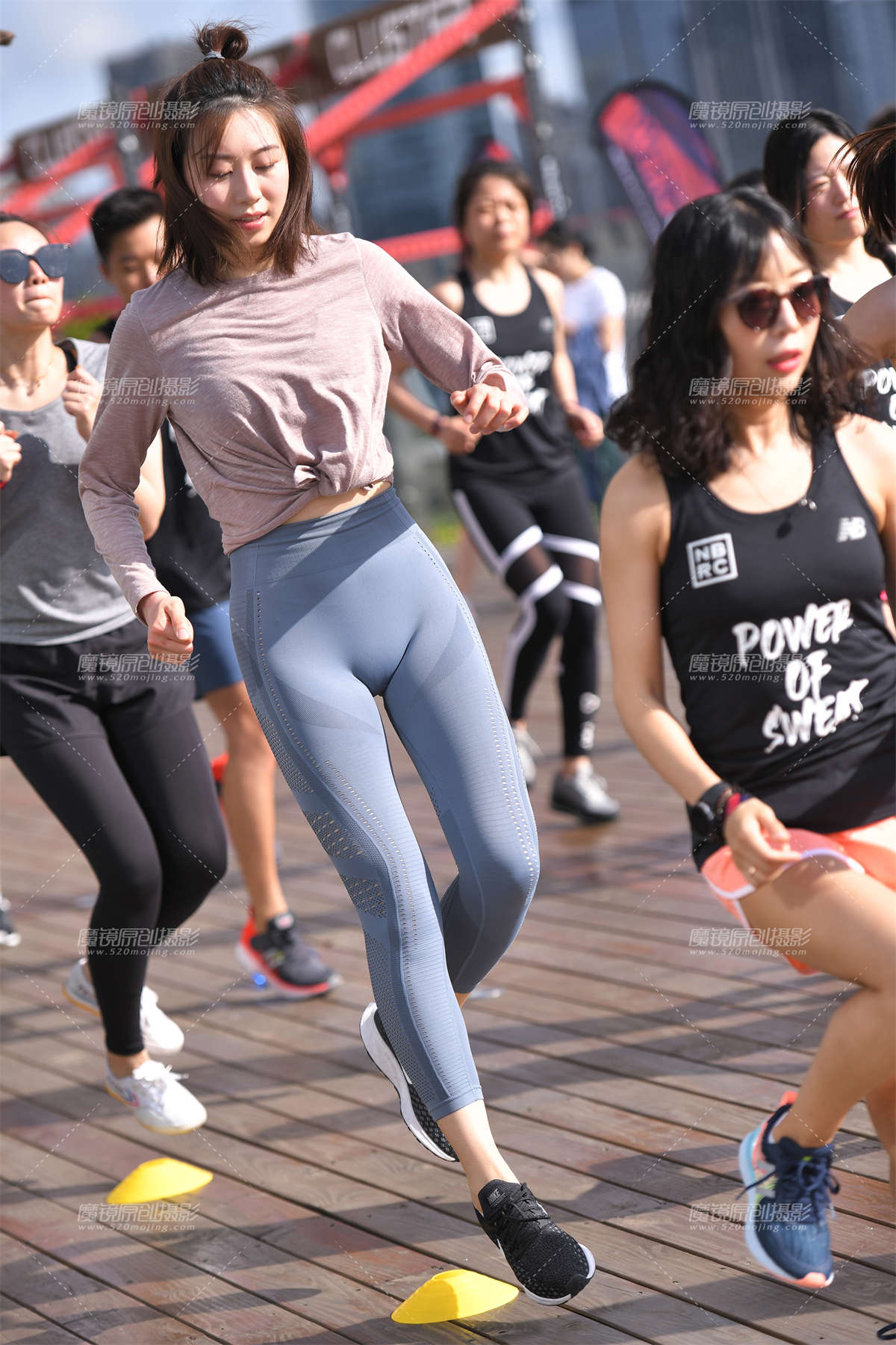 【咔喳赛帖】午后的露台-日更街拍