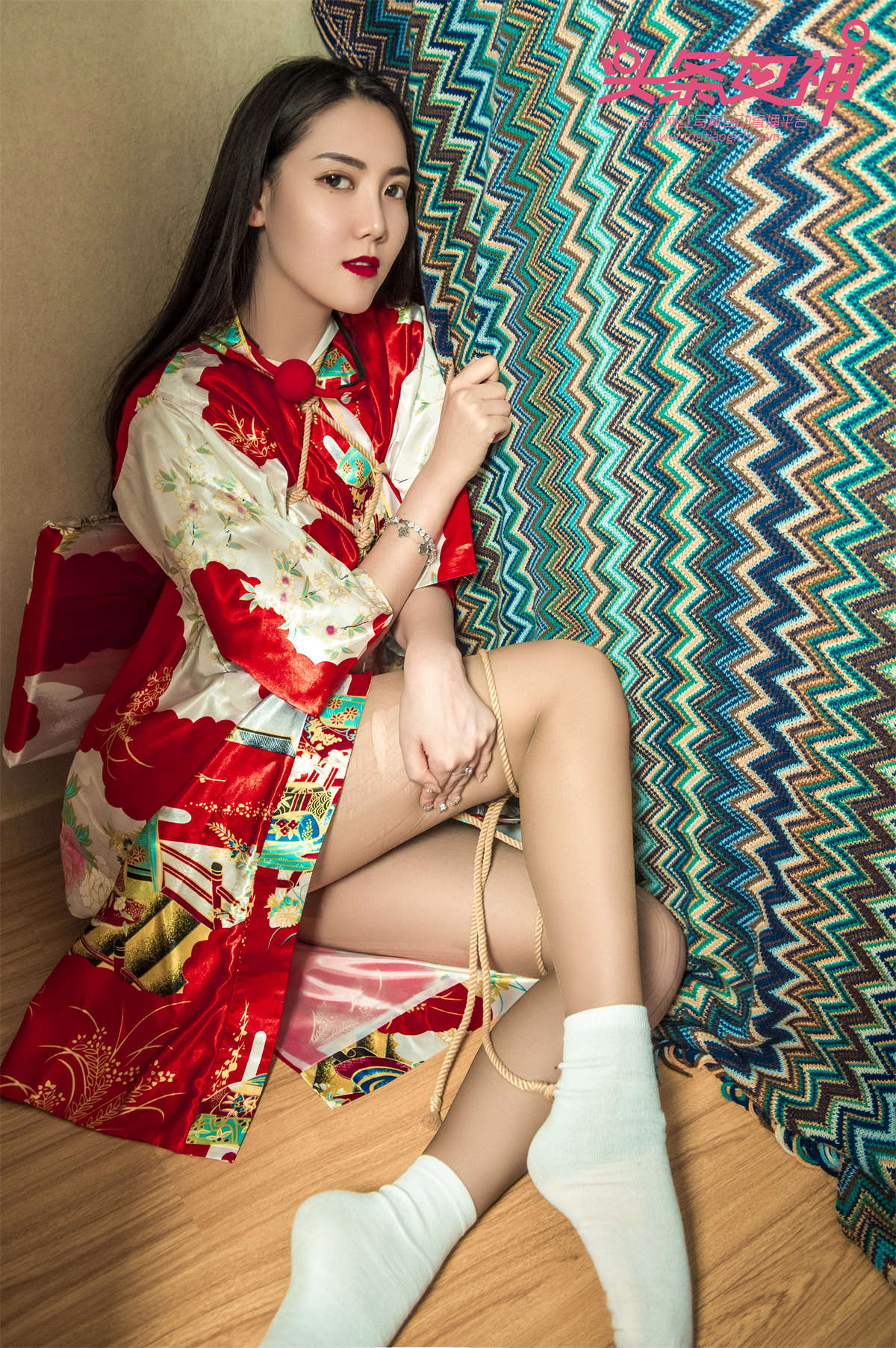 TouTiao头条女神 2018.04.08 冯雪娇 和服之韵-日更街拍