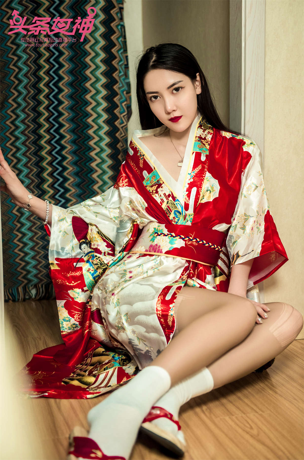图片[2]-TouTiao头条女神 2018.04.08 冯雪娇 和服之韵-日更街拍