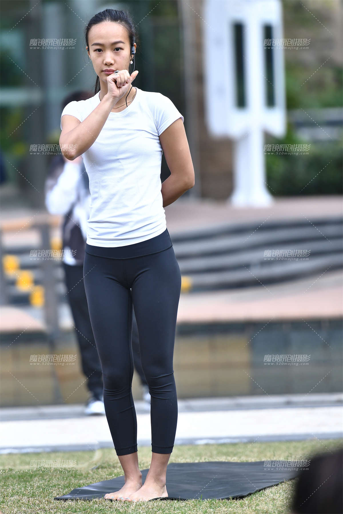 清晨的花园-日更街拍