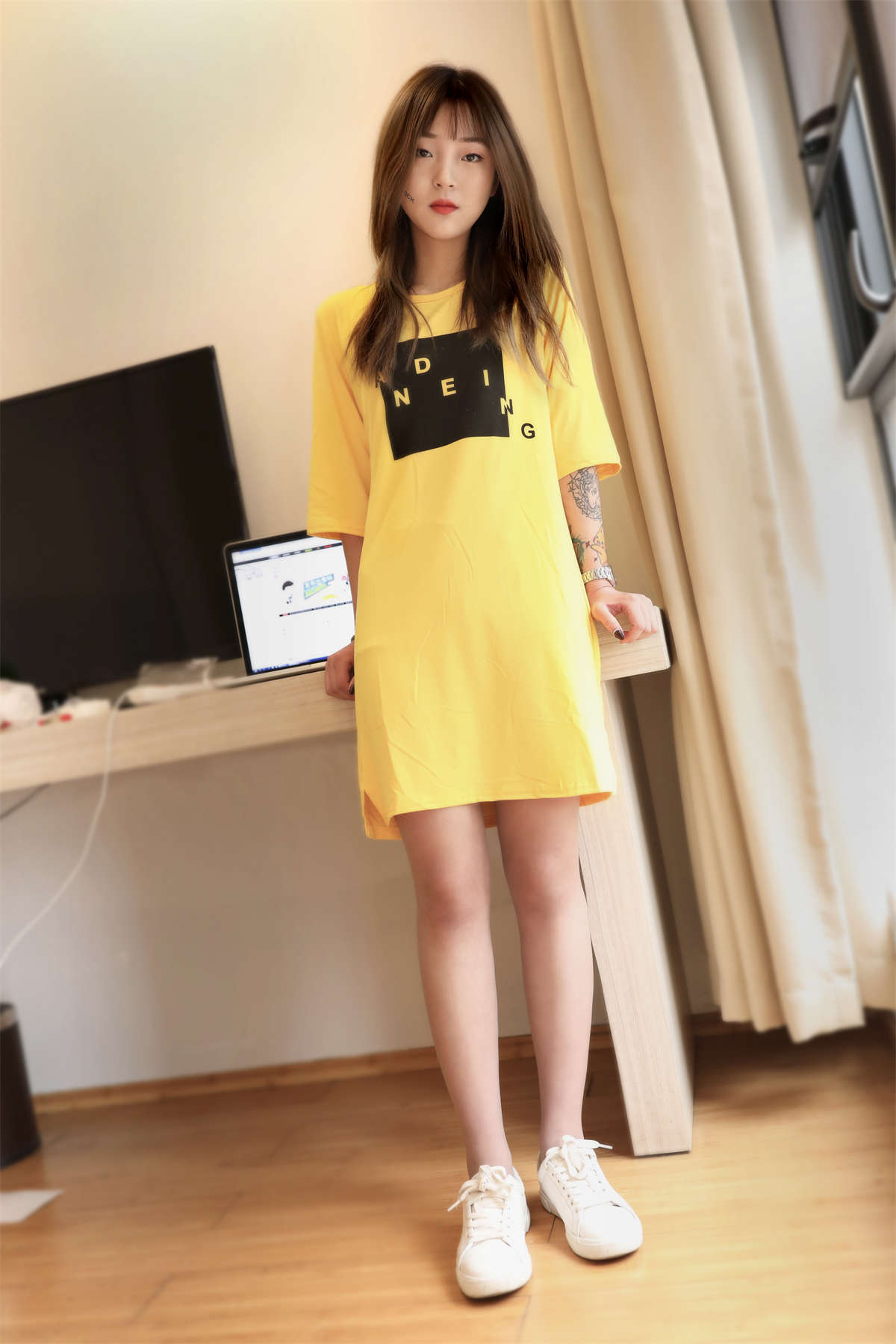 MZSOCK-2020-0104-R002 梦琪-日更街拍