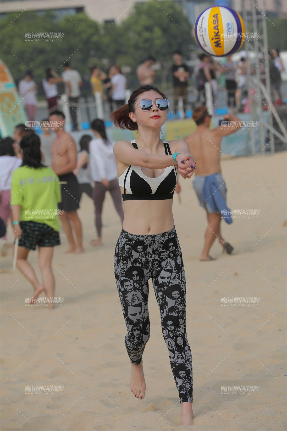 香汗淋漓-日更街拍