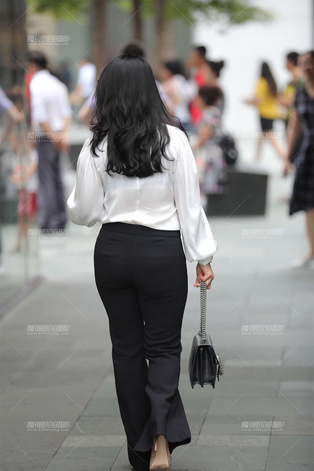 图片[2]-丰臀美女__-日更街拍