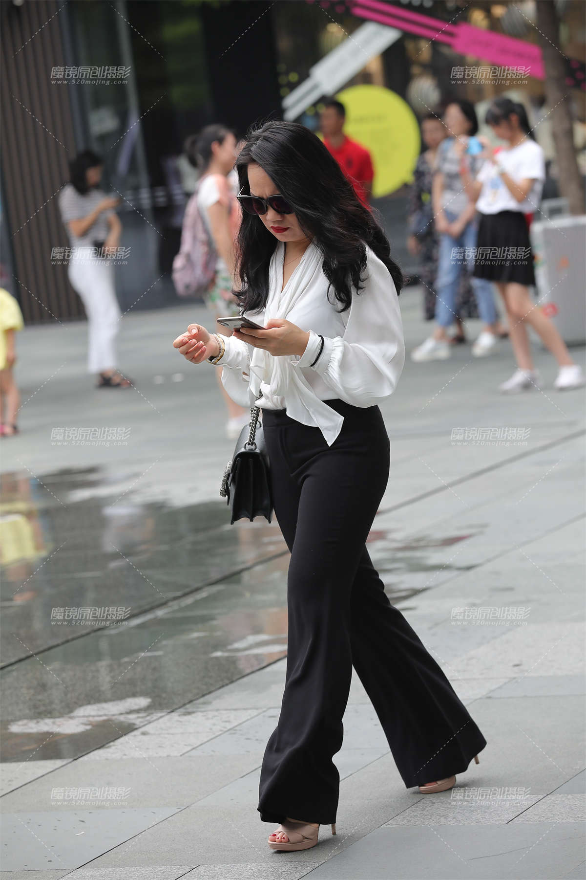 丰臀美女__-日更街拍