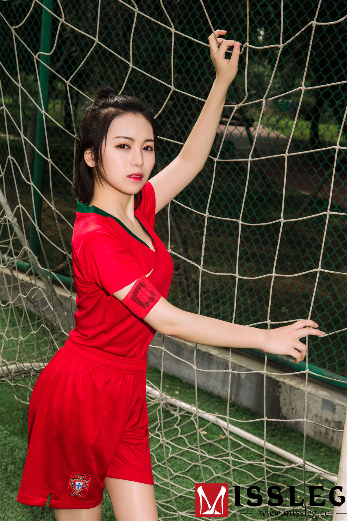 图片[2]-MISSLEG蜜丝 外拍系列 钻石版 V022 尹菲&关木春&筱慧 – 世界杯4-日更街拍