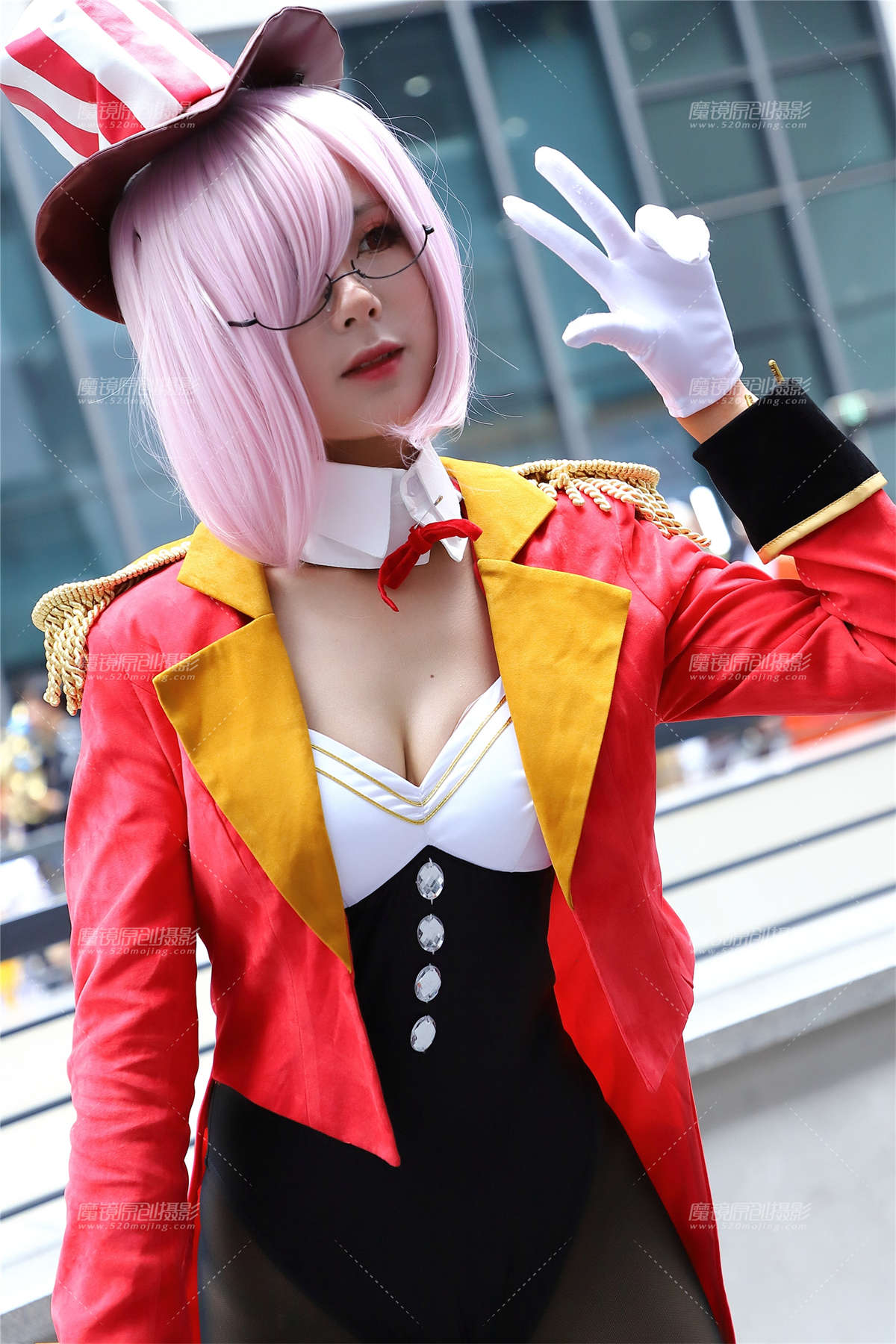 长腿黑丝红衣coser插图1