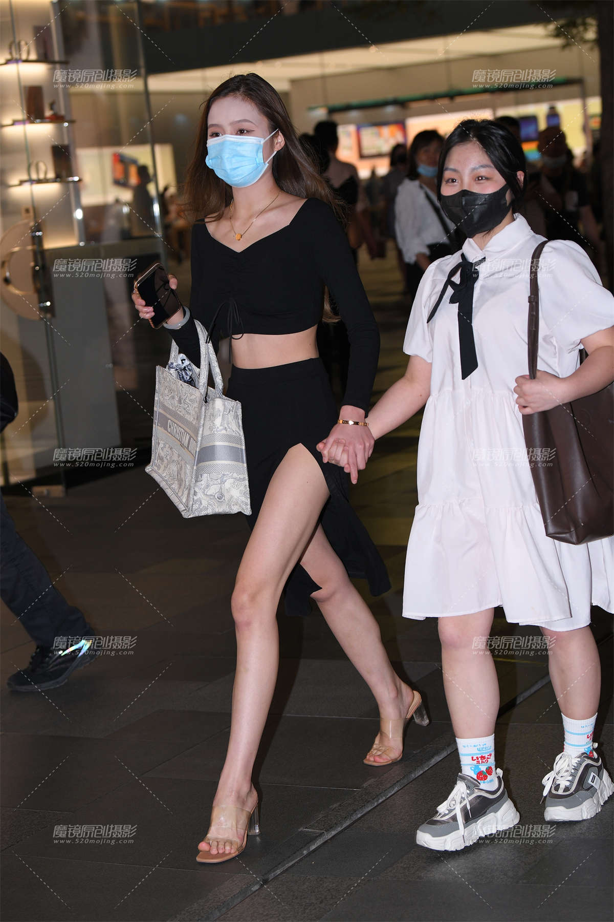 性感开衩裙-日更街拍