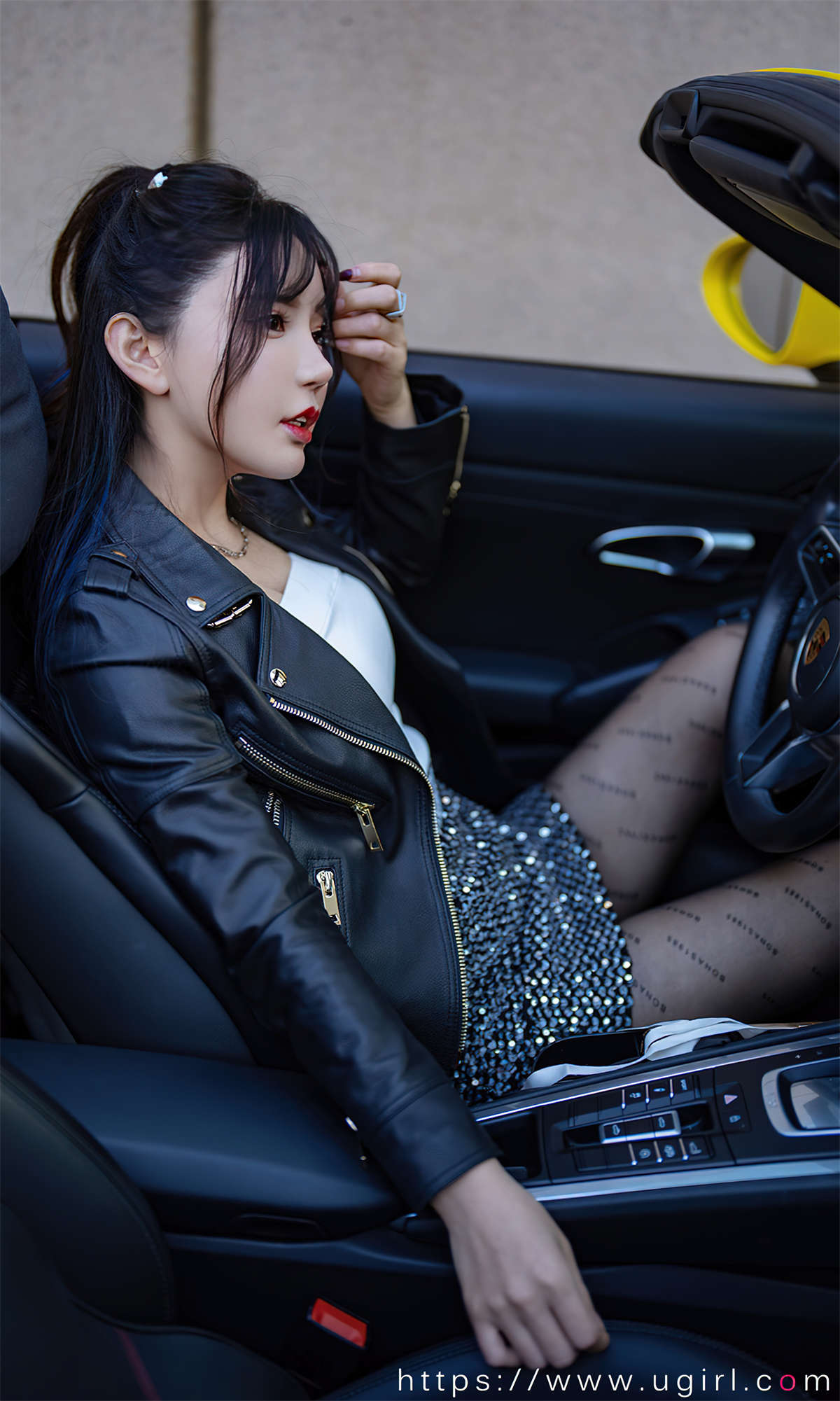 Ugirls爱尤物 NO.2340 艾小青 跟我回家-日更街拍