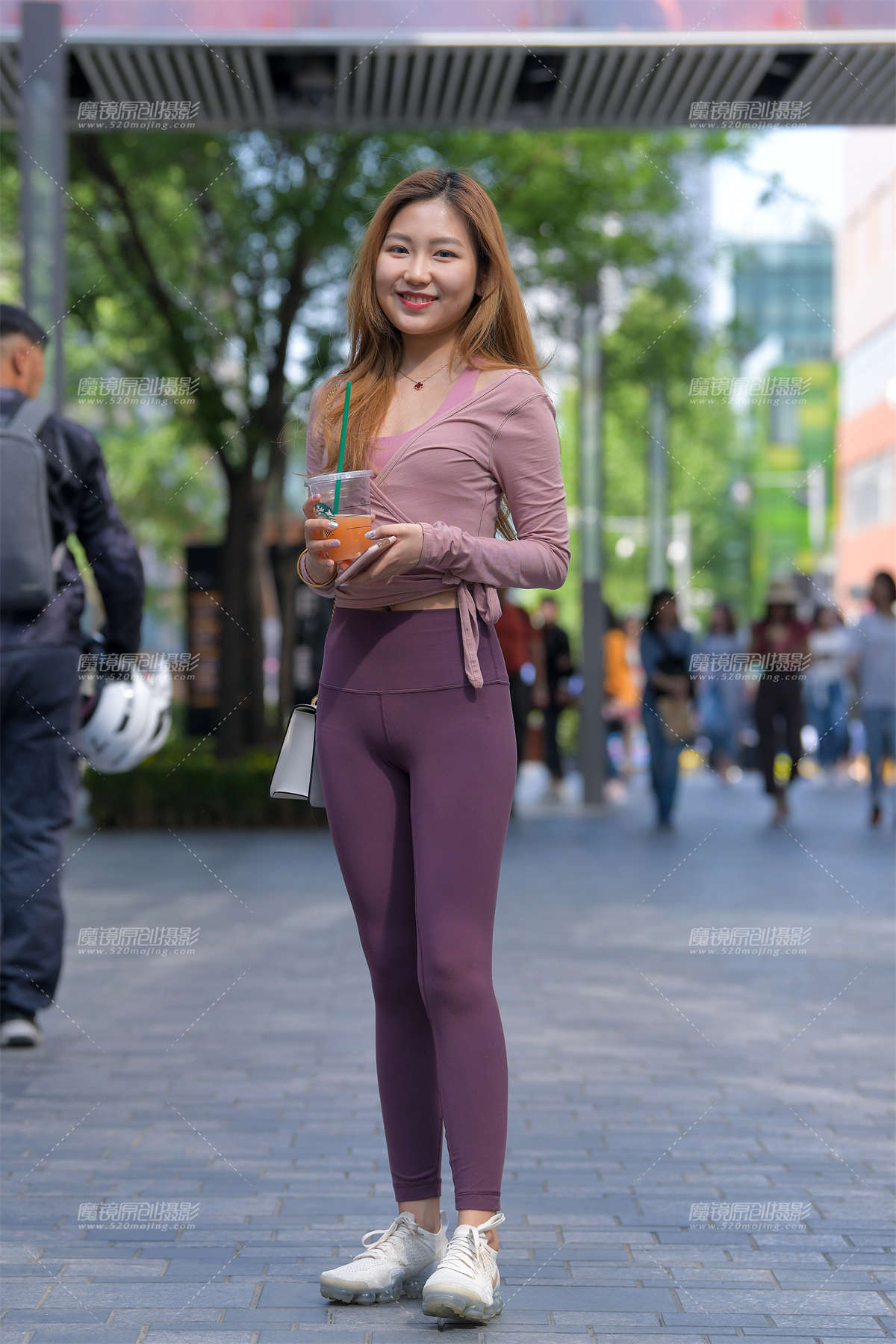 【红石赛贴】性感瑜伽裤美女-日更街拍