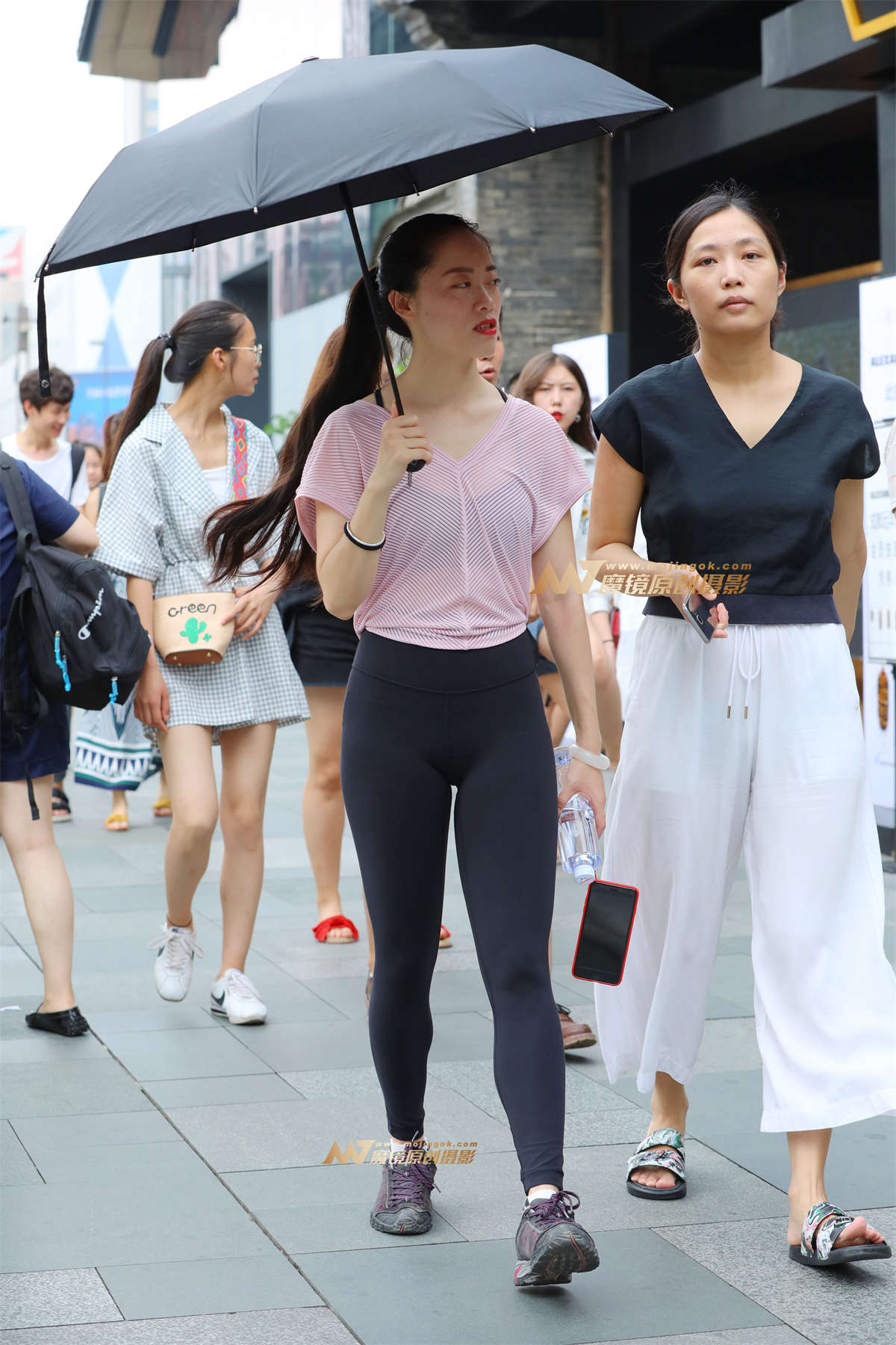 【视觉冲击赛帖】阳光 健美裤MM-日更街拍