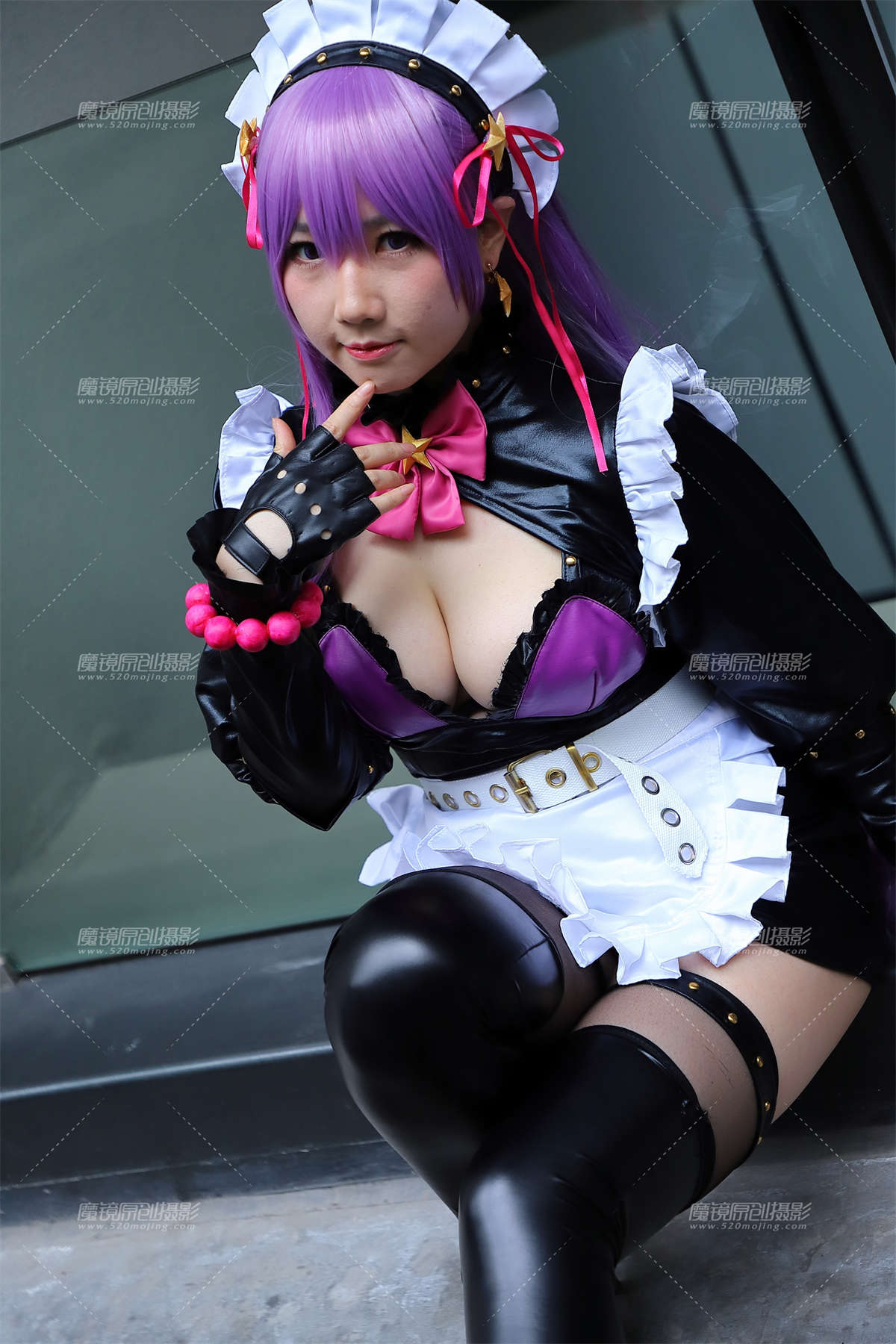 丰满女仆装-日更街拍