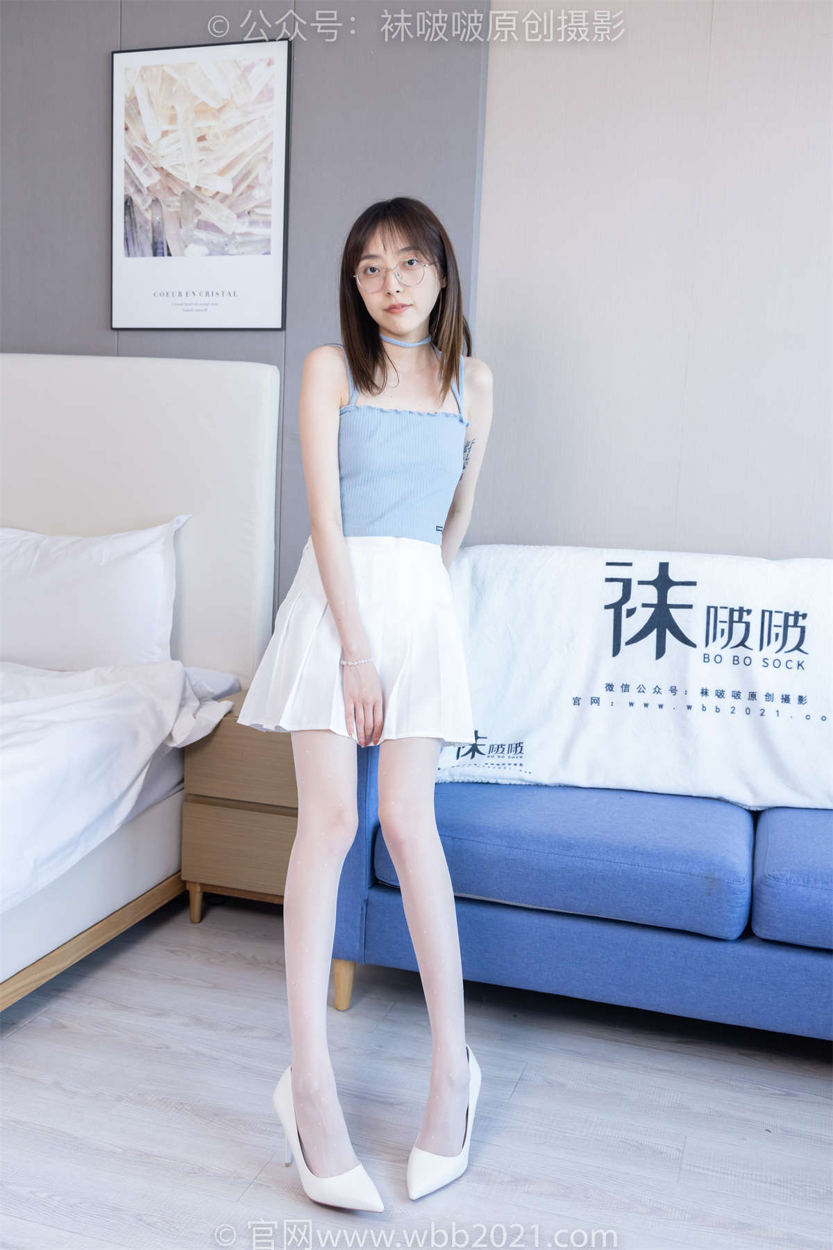 图片[2]-袜啵啵 No.403 稚予-高跟鞋、板鞋、波点黑丝（脚尖微加固款）、波点白丝（脚尖微加固款）花絮版-日更街拍