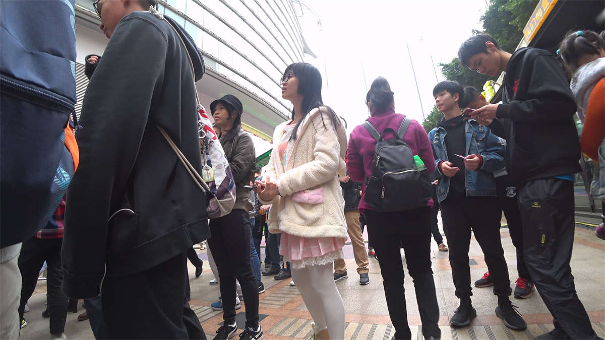 图片[2]-粉色裙小可爱清新风美眉-日更街拍