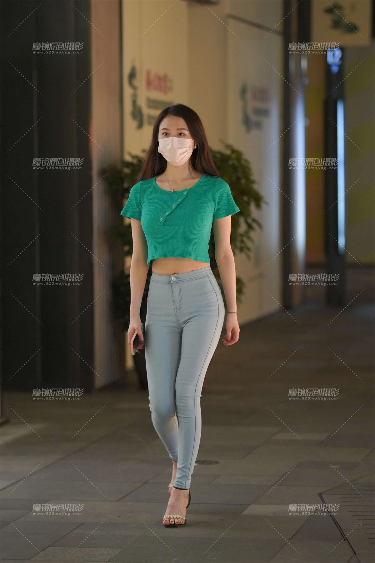 亭亭玉立-日更街拍