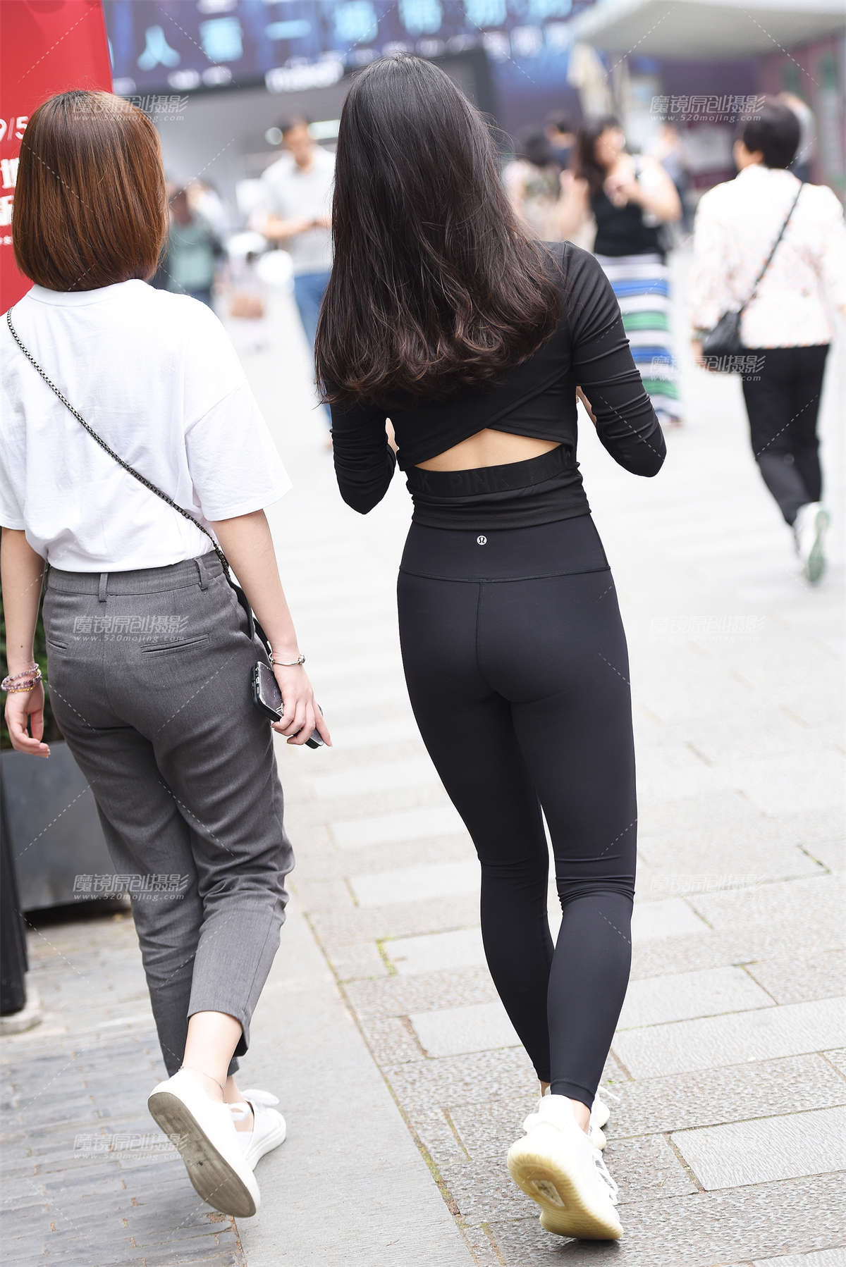 图片[2]-【咔喳赛贴】闲逛-日更街拍