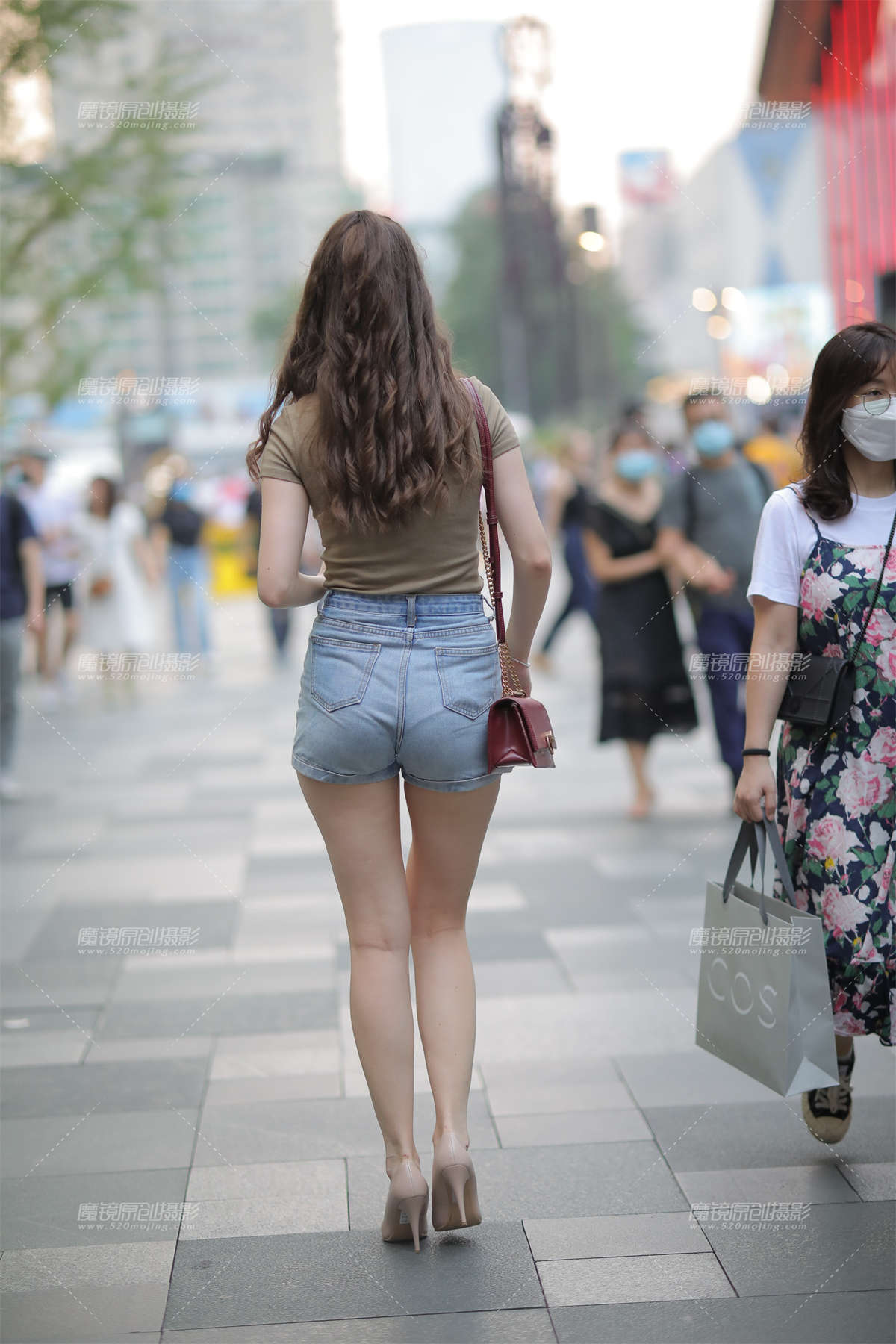 图片[2]-【凯恩赛贴】长腿热裤-日更街拍