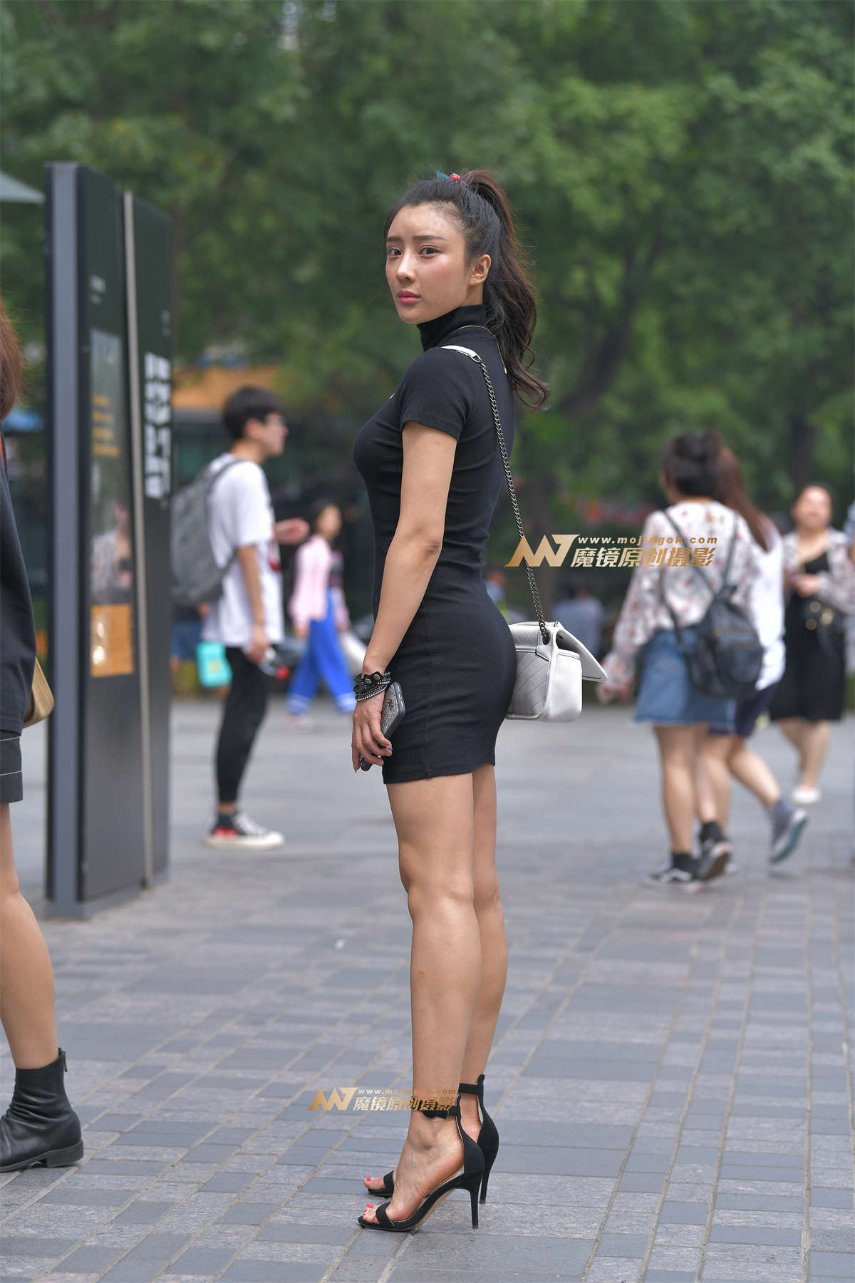 【红石赛帖】性感包裙美女-日更街拍