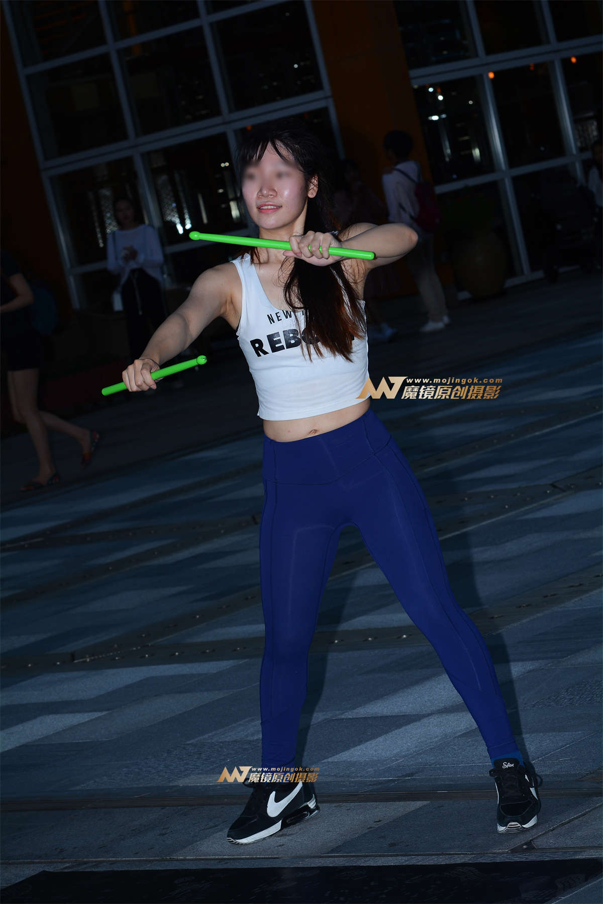 棒棒操-日更街拍