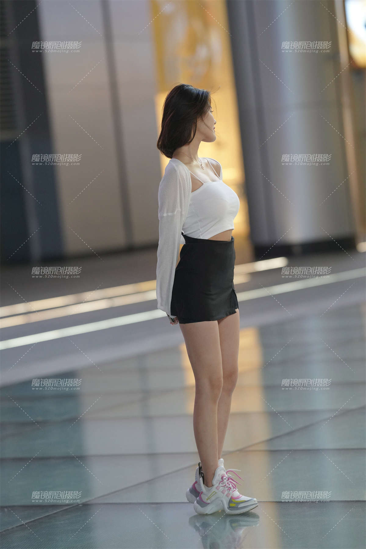 图片[2]-笑容甜美的女孩-日更街拍