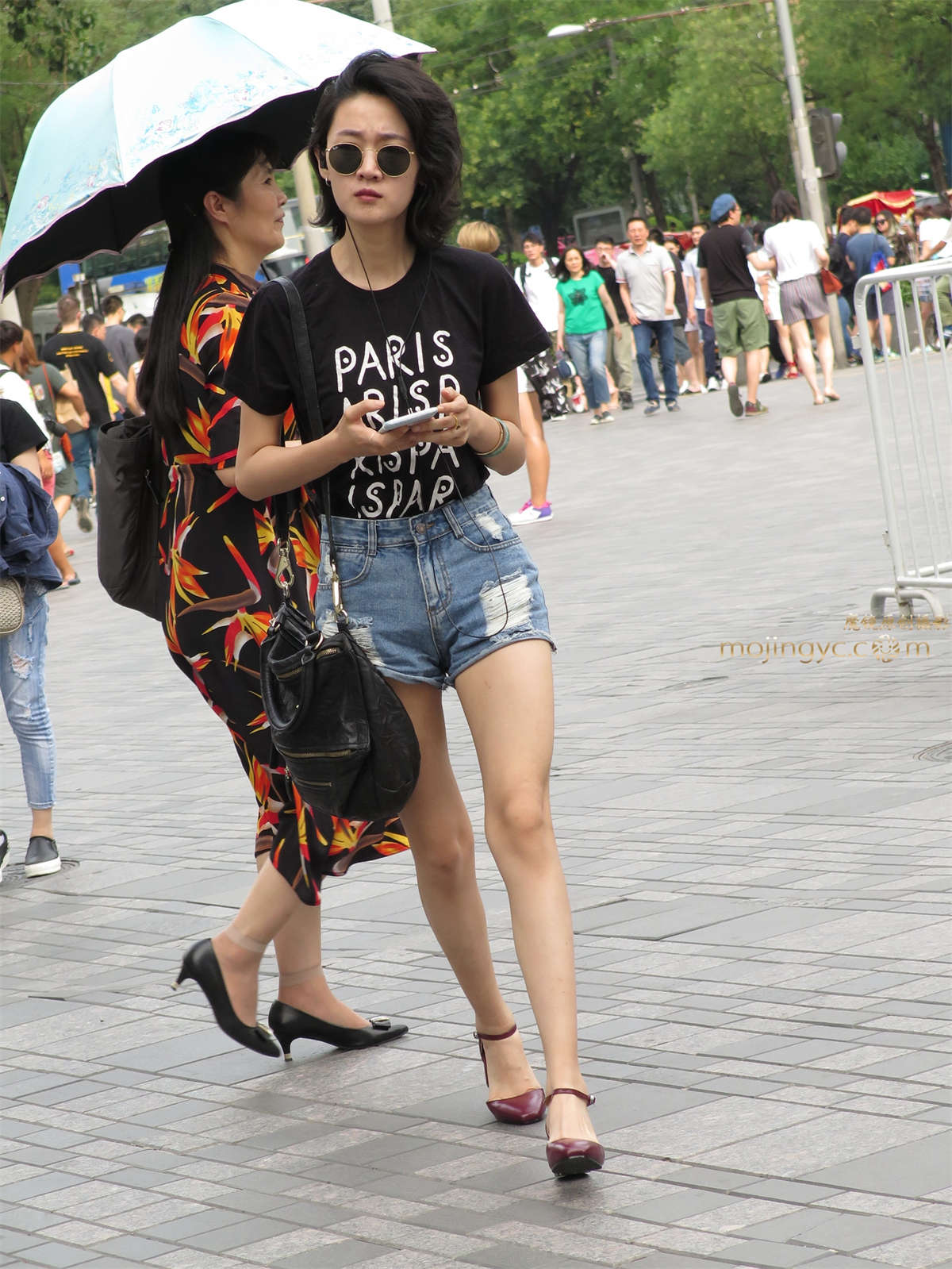 图片[2]-修长美腿热裤美女【11p】-日更街拍