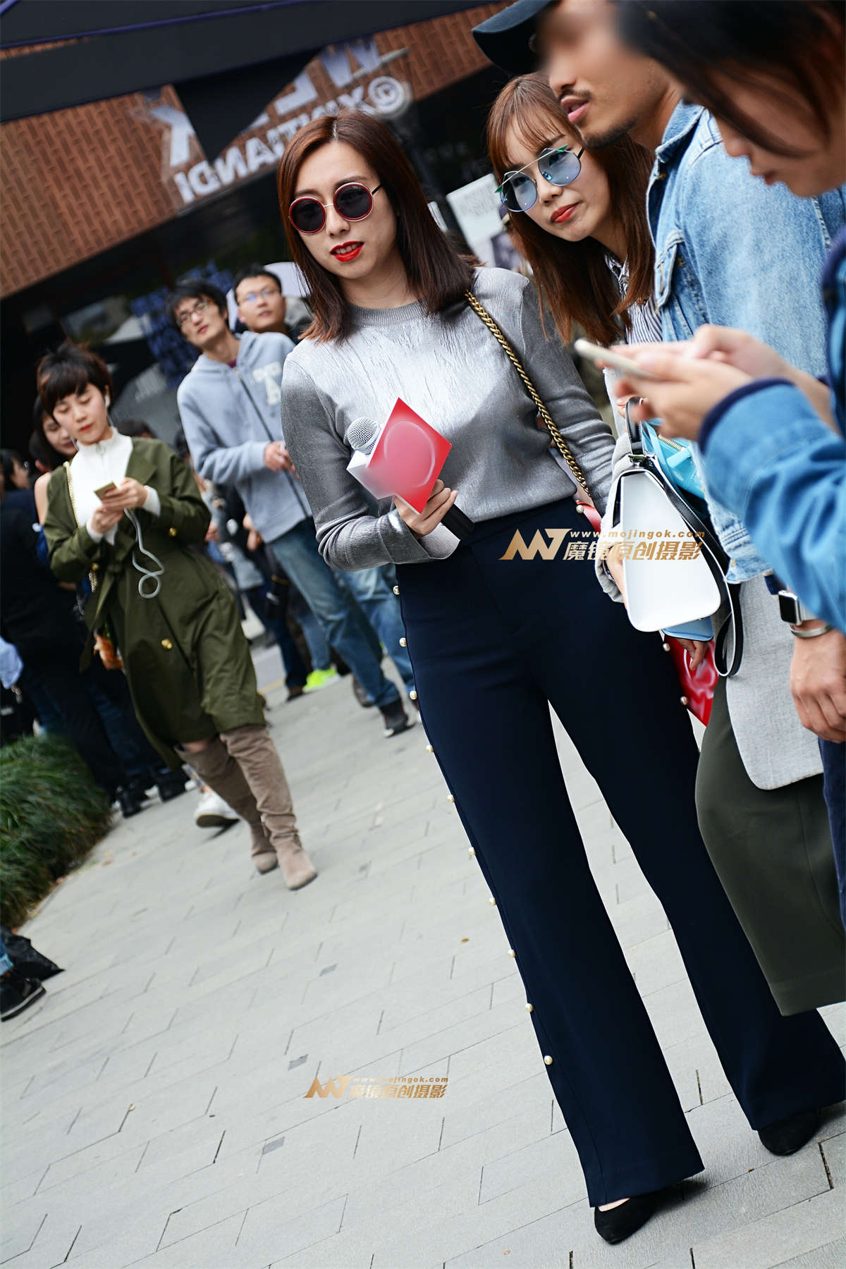 丰韵少妇-日更街拍