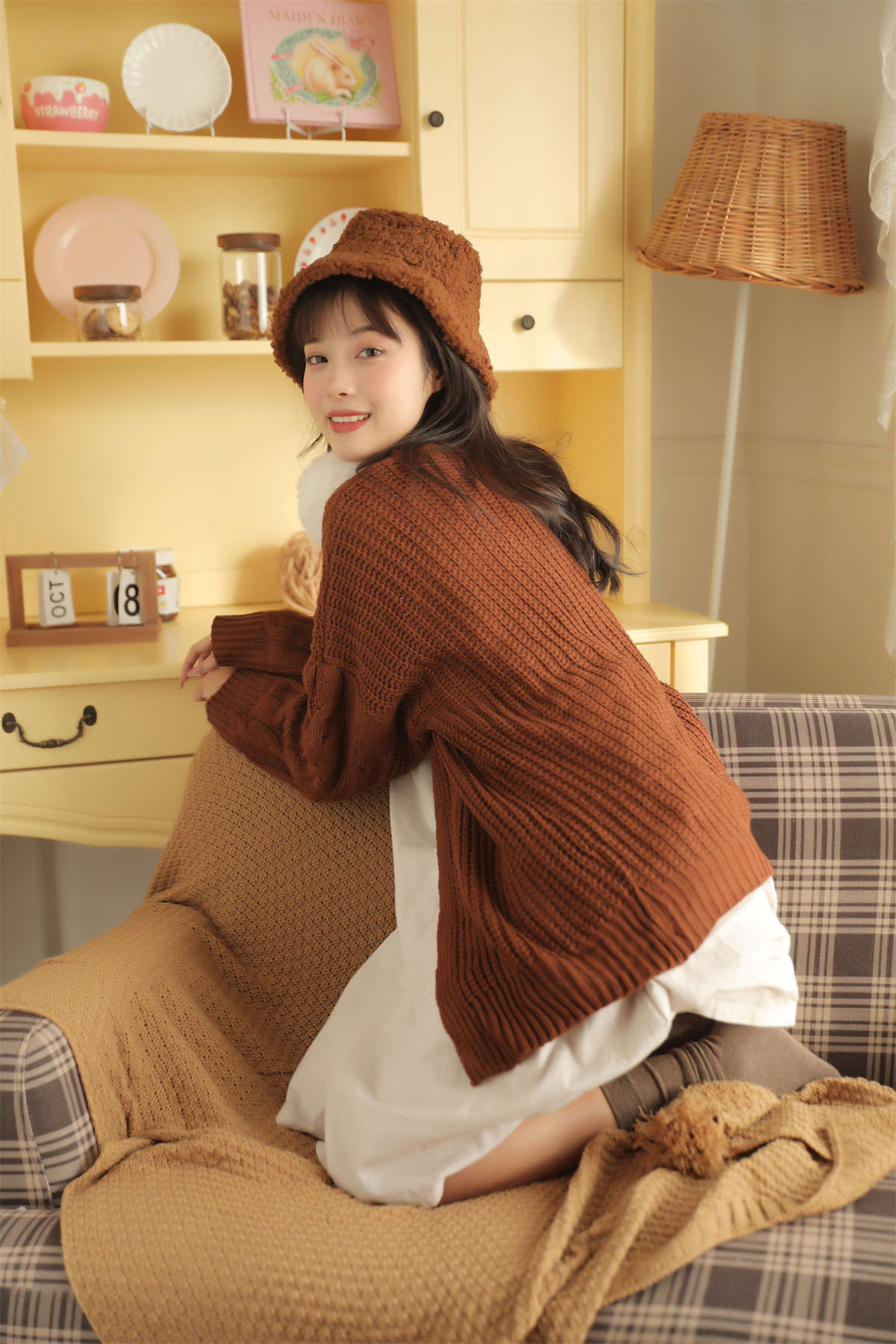 YITUYU艺图语 2022.11.24 榛子拿铁 小薇人儿插图1