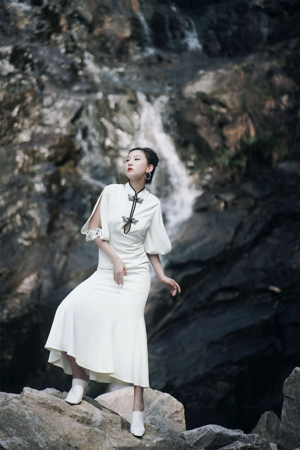 YITUYU艺图语 2022.12.04 飘绢流白 土土插图1