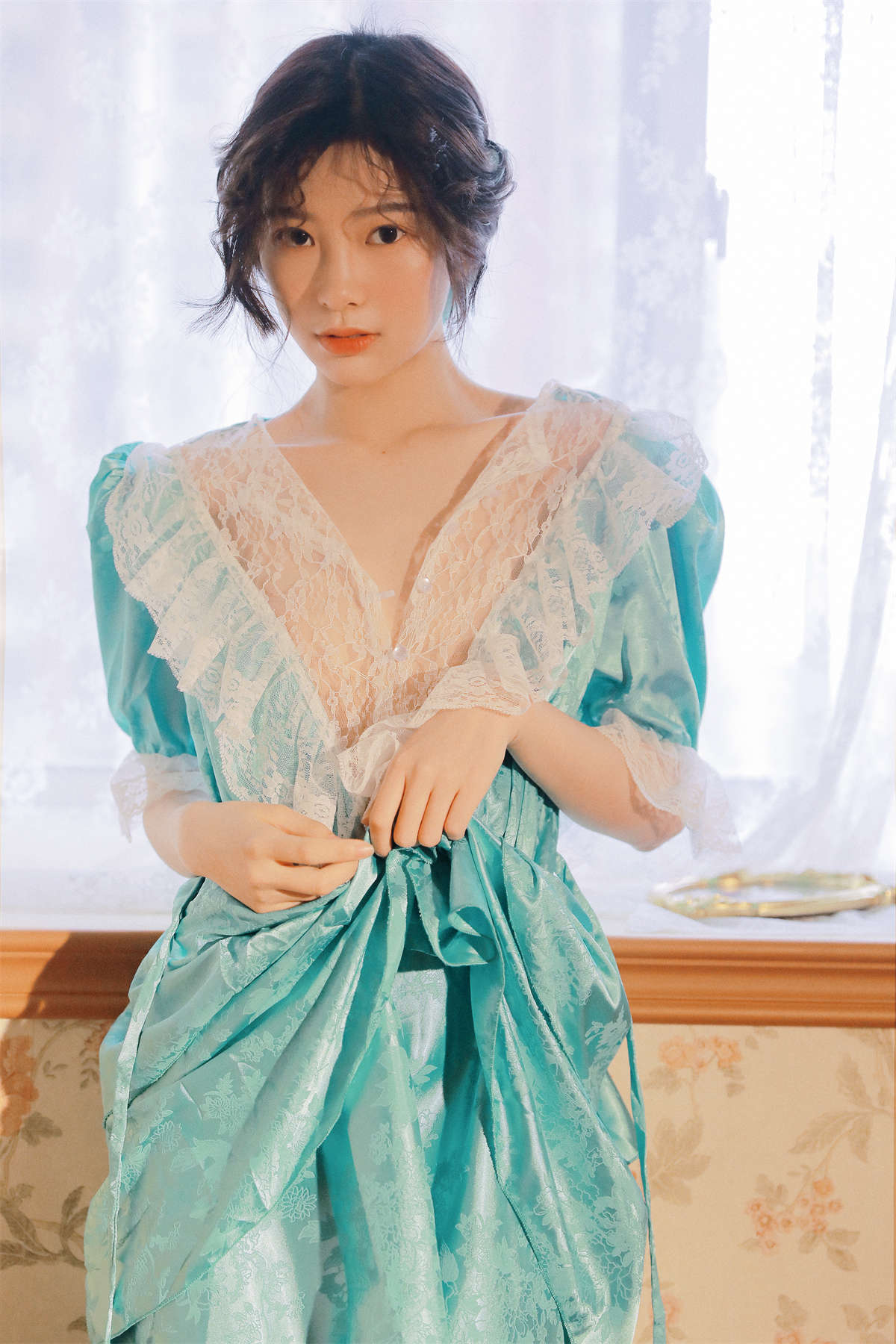 YITUYU艺图语 2022.11.25 窗边少女 桃芊鱼插图1