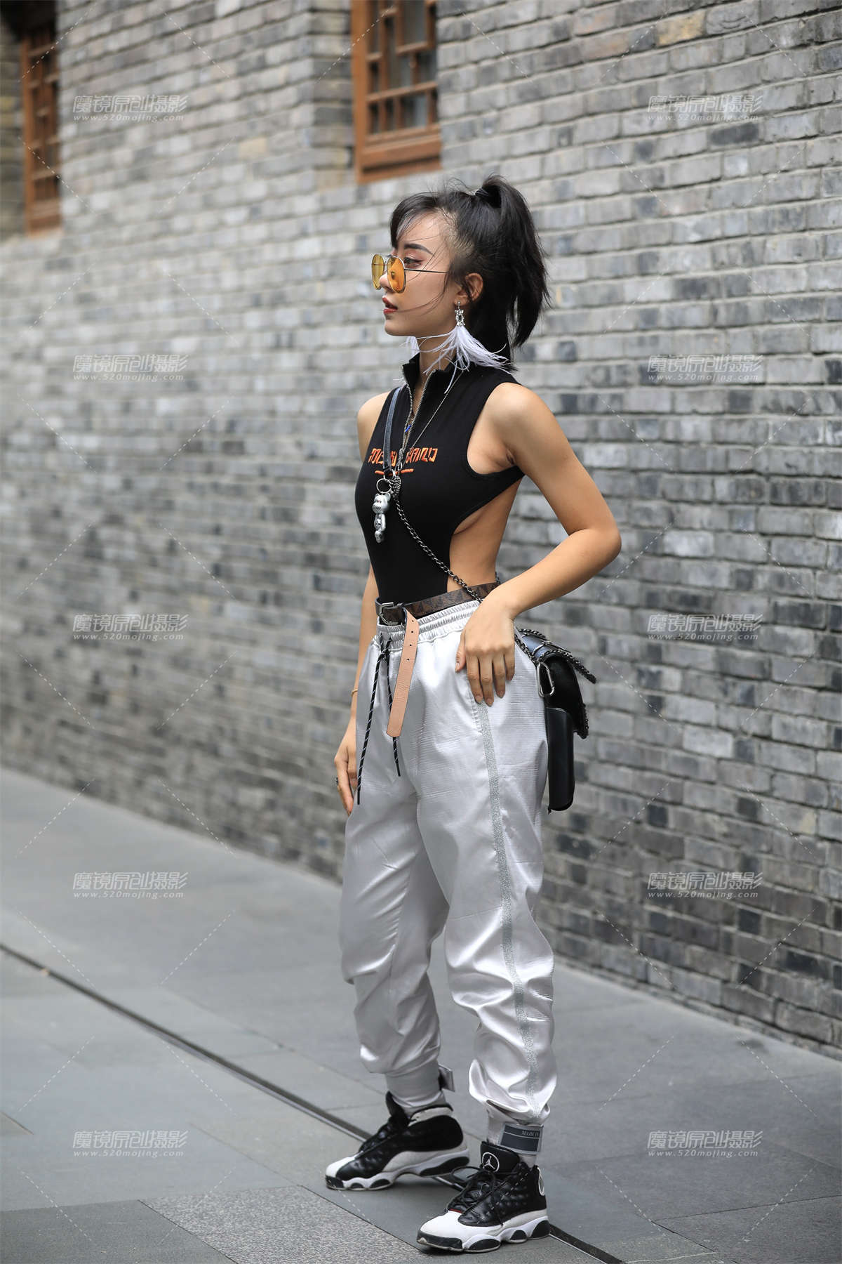 看得出来 她应该是时尚圈的支柱-日更街拍