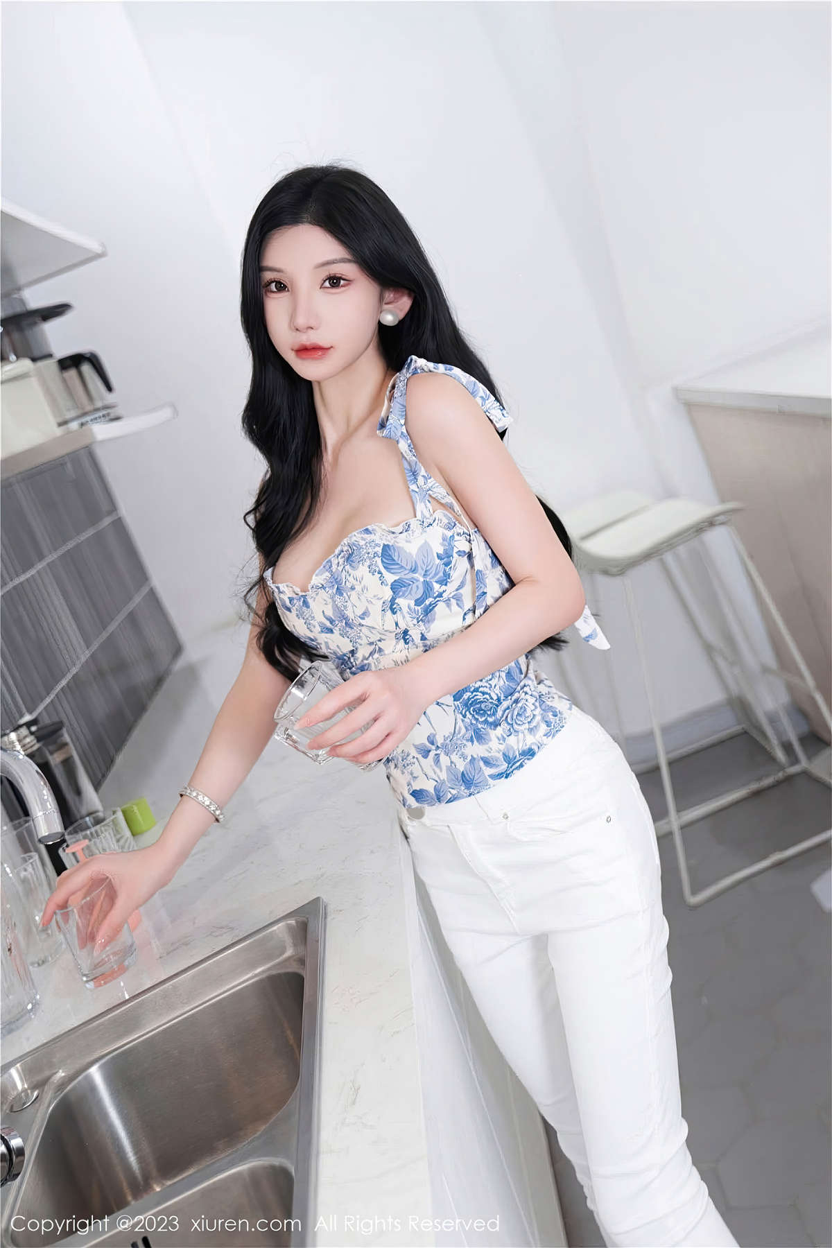 图片[2]-Xiuren秀人网 2023.08.11 No.7225 周于希-日更街拍