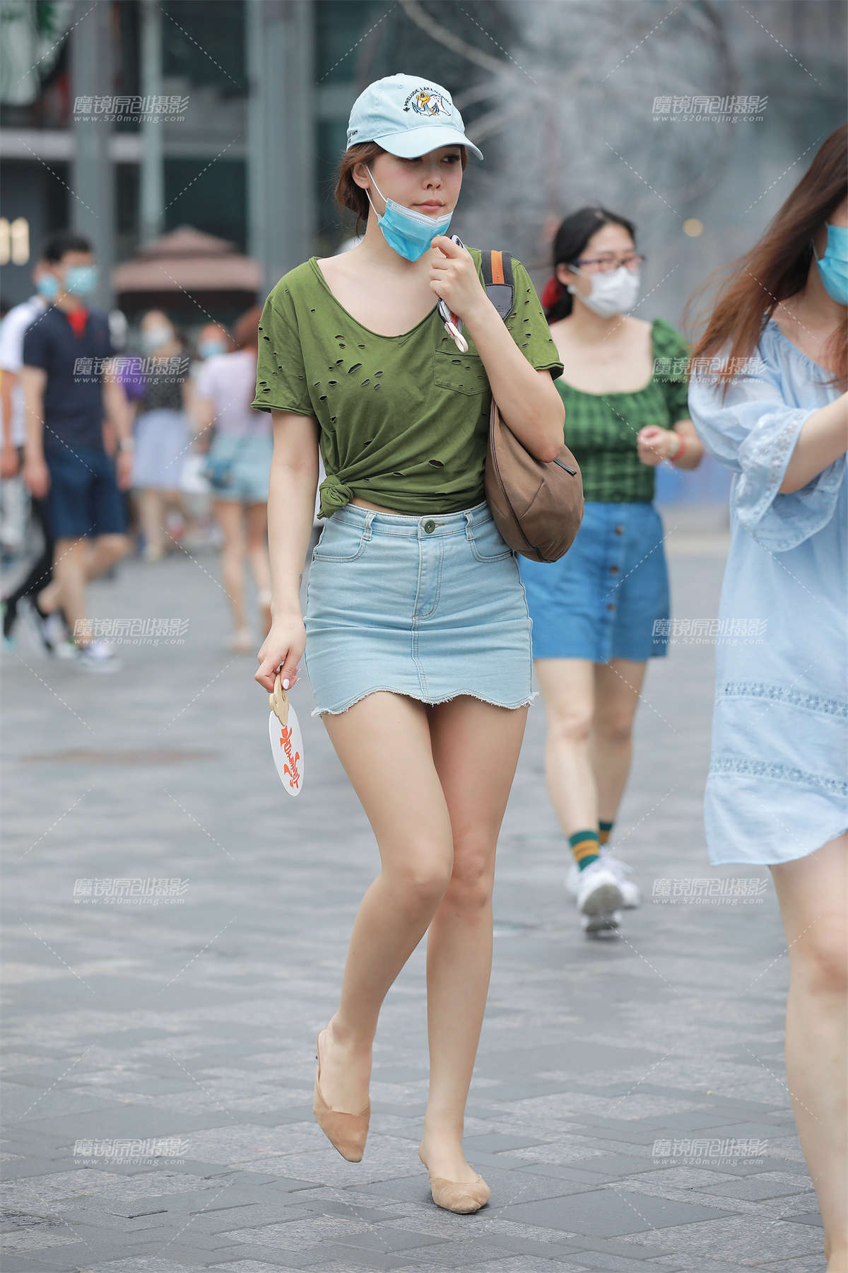 【玻璃街拍】性感的一步裙美女-日更街拍