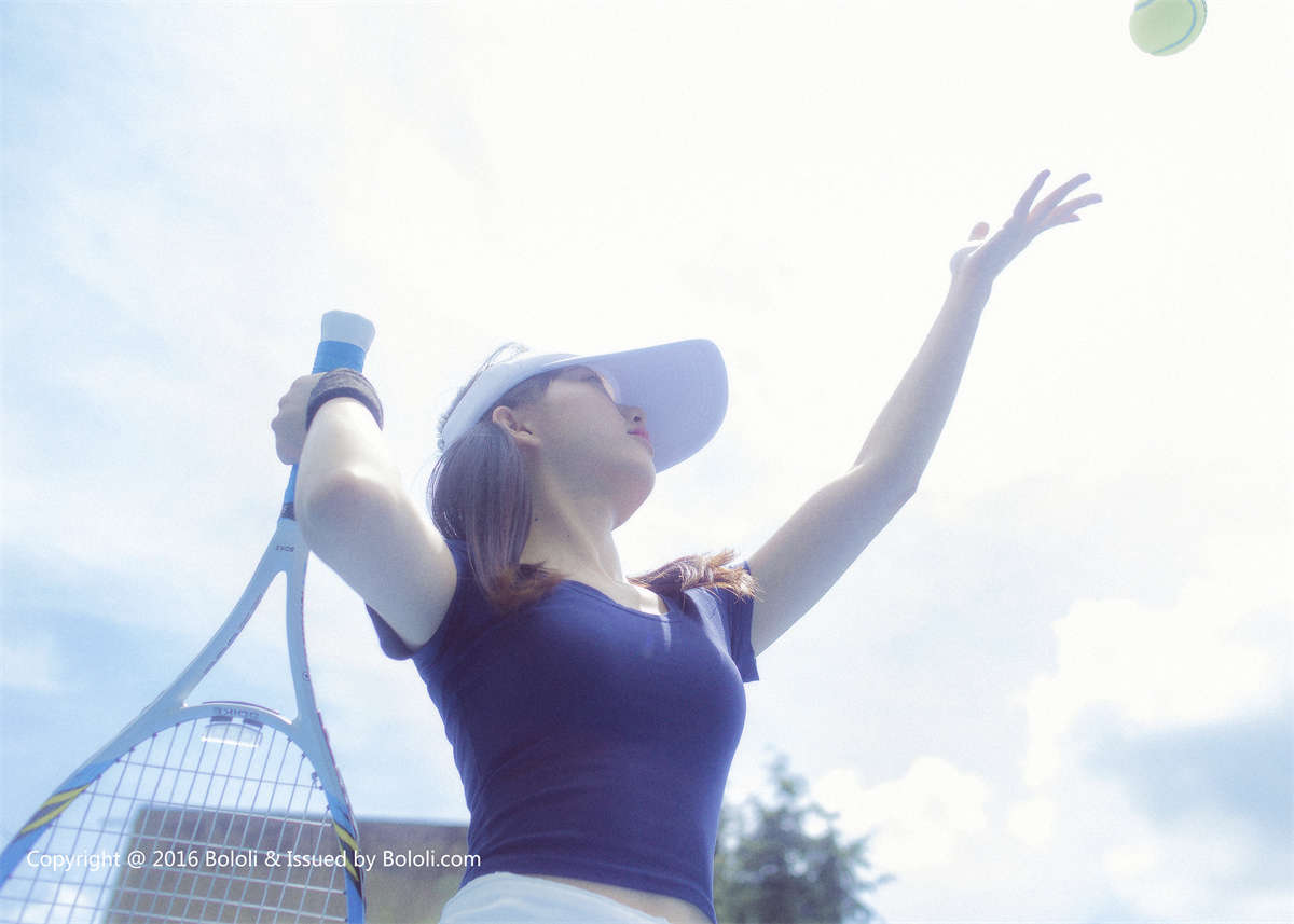 Bololi波萝社 BOL.030 觉蒽酱的秋の下で·春色-日更街拍