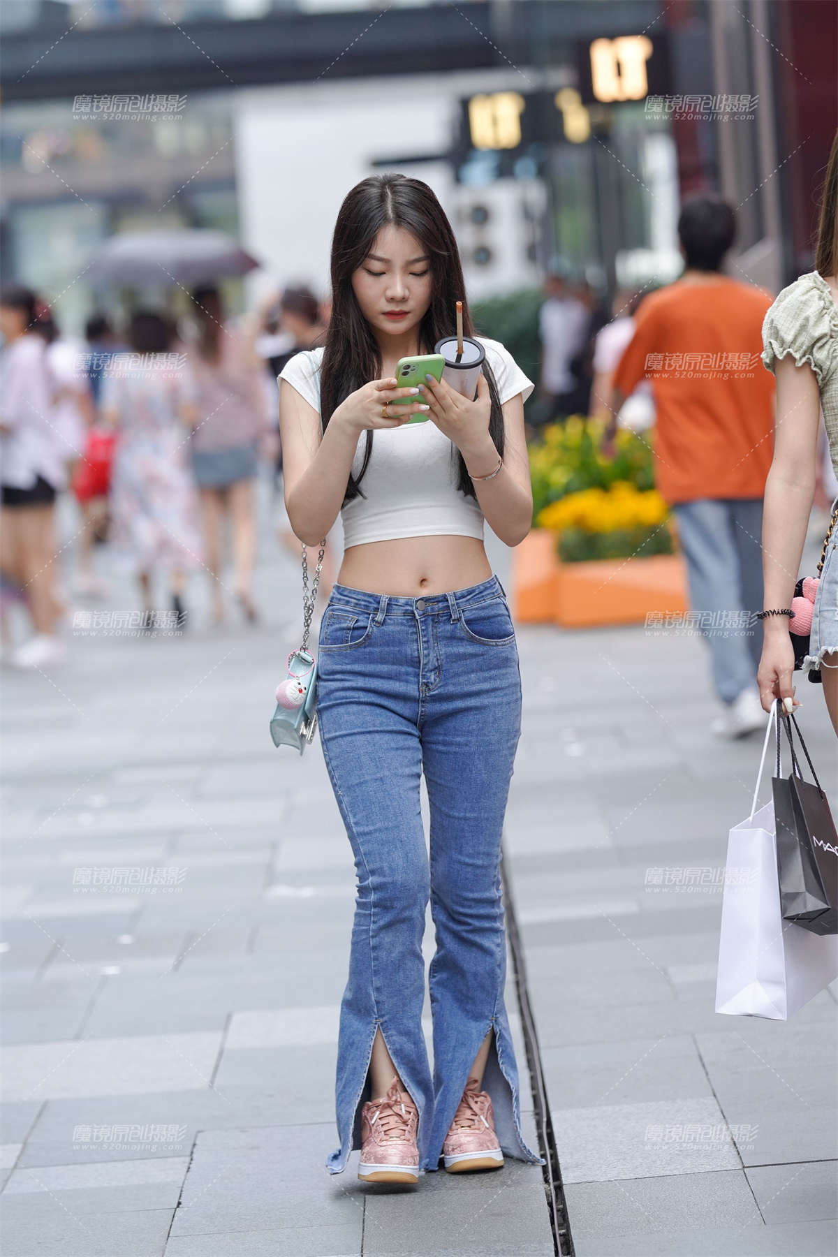 这小腹 爱了-日更街拍