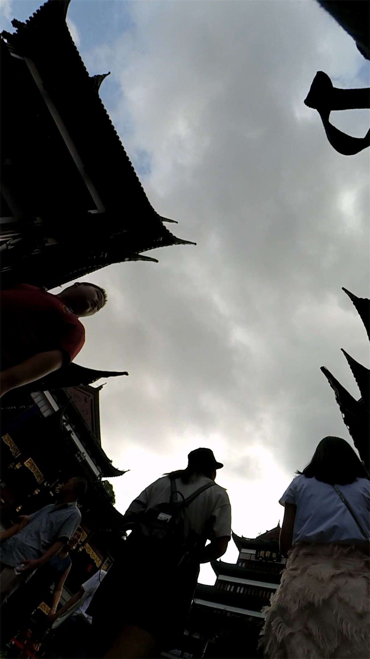 图片[2]-毛绒绒长裙小姐姐-日更街拍