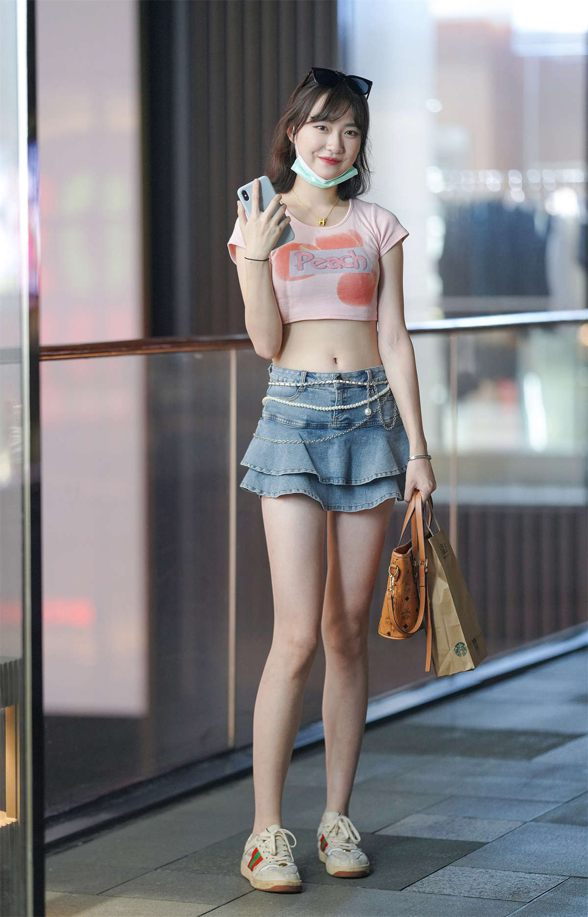 一颦一笑百媚生-日更街拍