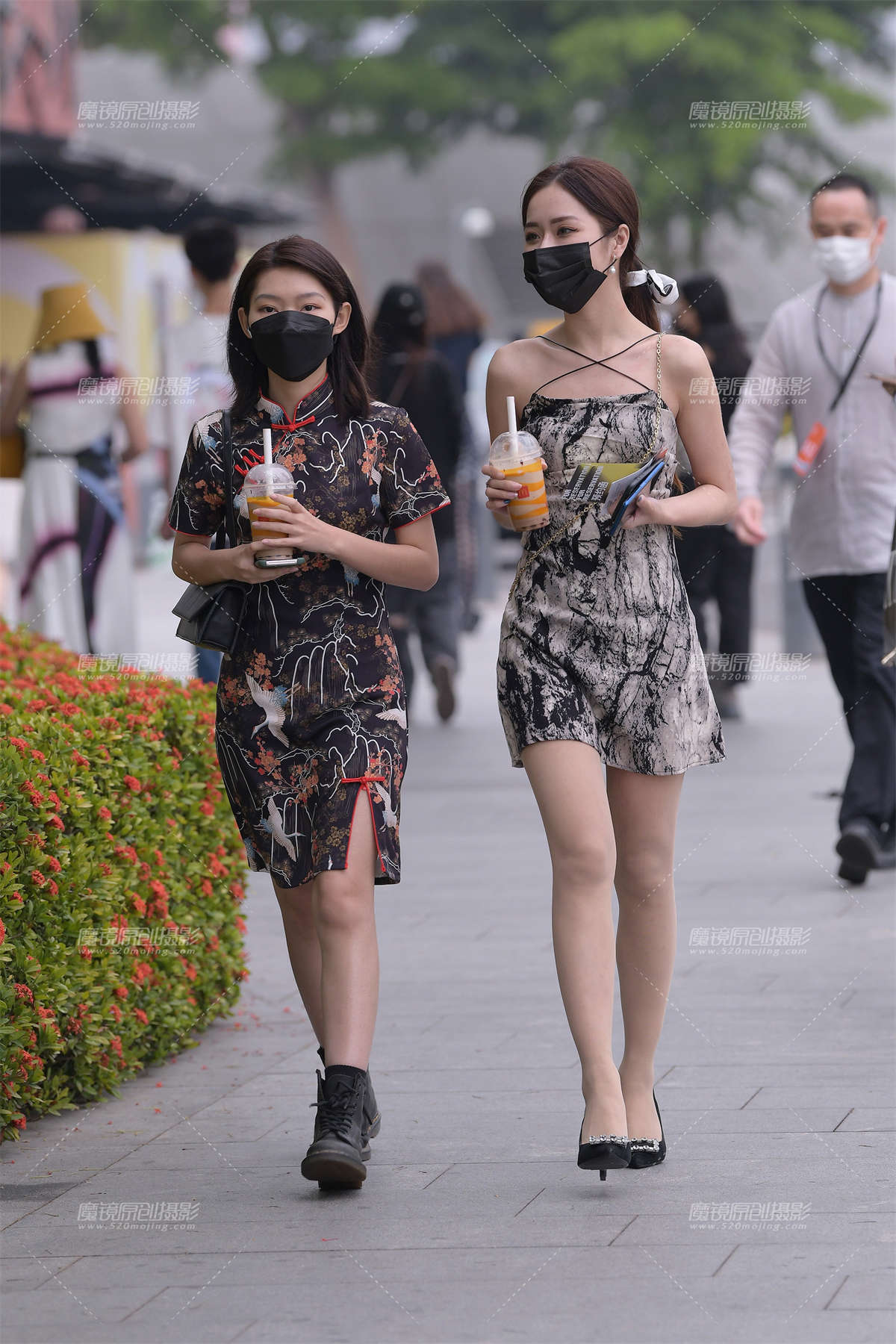 水汪汪的美腿肉丝高跟小姐姐-日更街拍