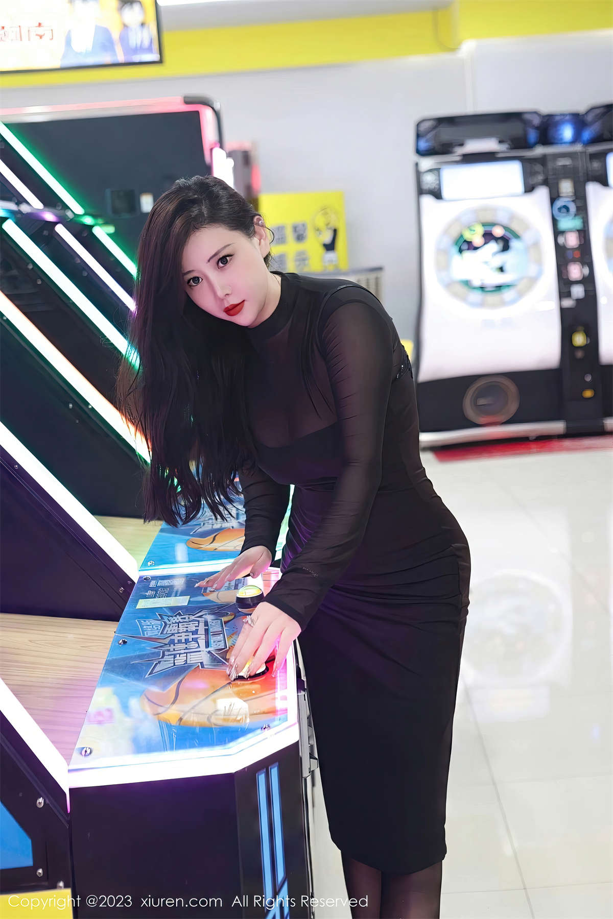 图片[2]-Xiuren秀人网 2023.08.14 No.7230 王婉悠-日更街拍